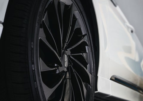 The wheel of the available Jet Appearance package is shown | Vista Lincoln Woodland Hills in Woodland Hills CA