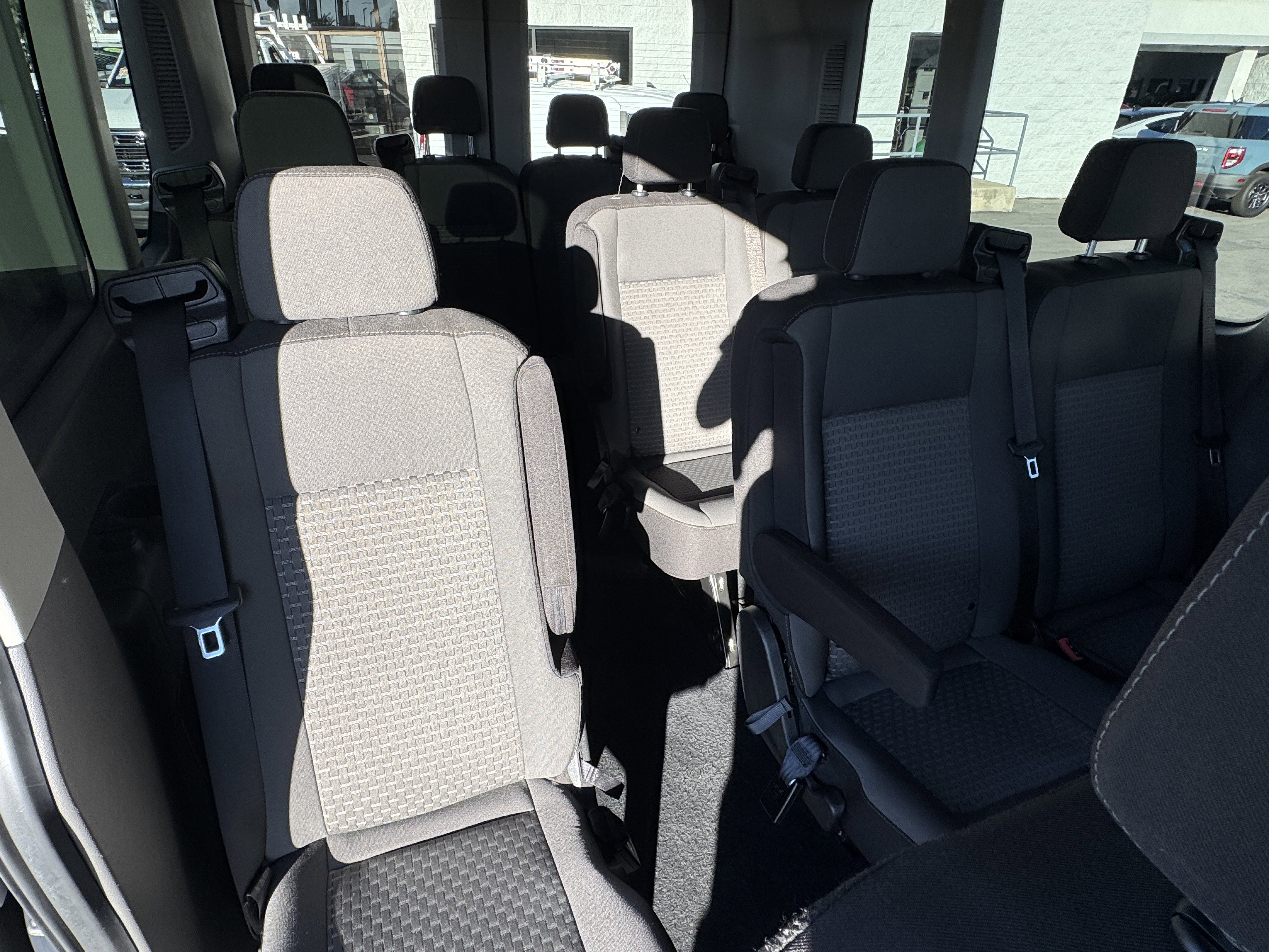 2023 Ford Transit Passenger Wagon XLT
