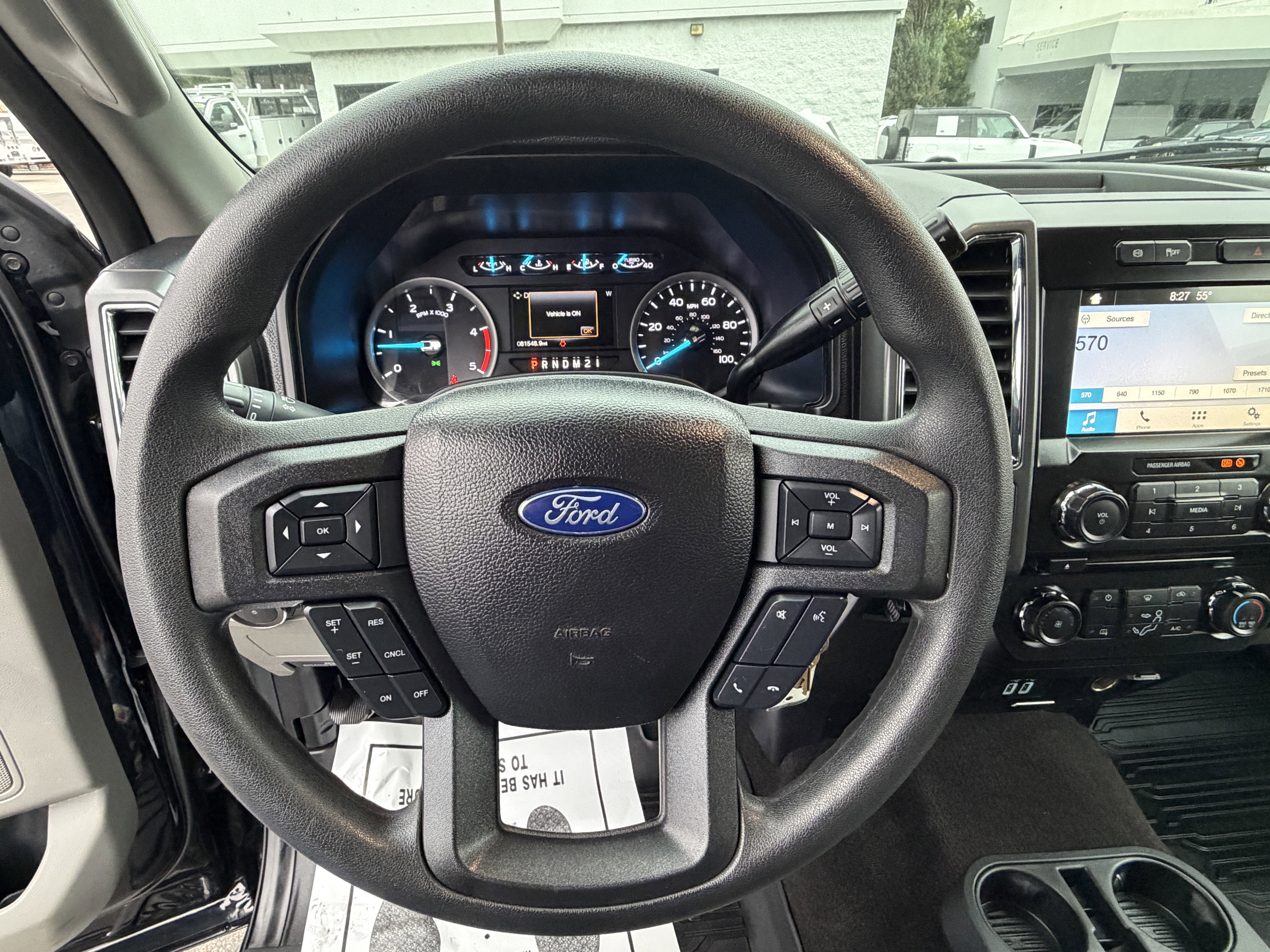 2017 Ford Super Duty F-550 DRW XLT 2WD Crew Cab 203 WB 84 CA