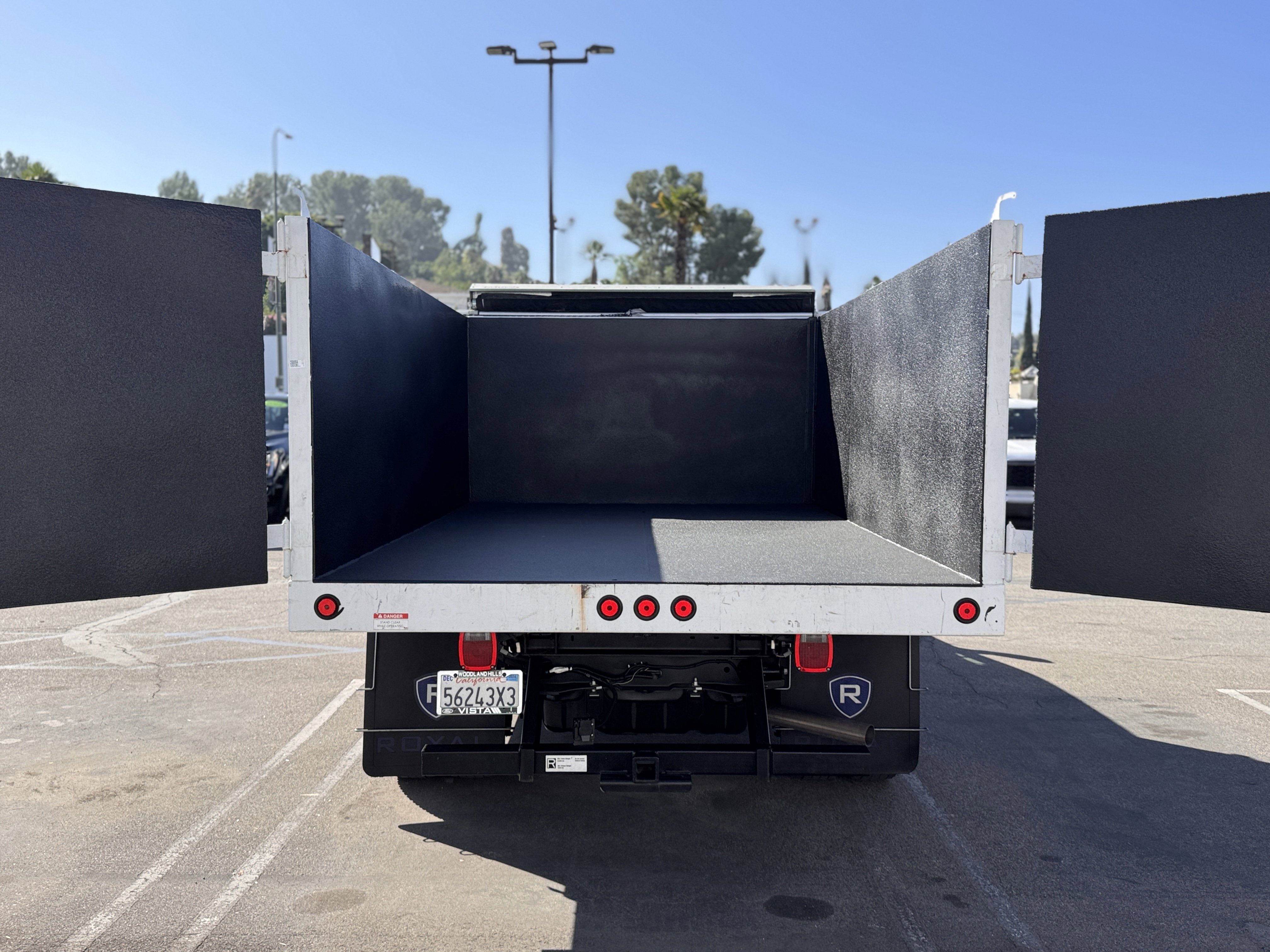 2022 Ford F-550 Super Duty Chassis XL Crew Cab DRW