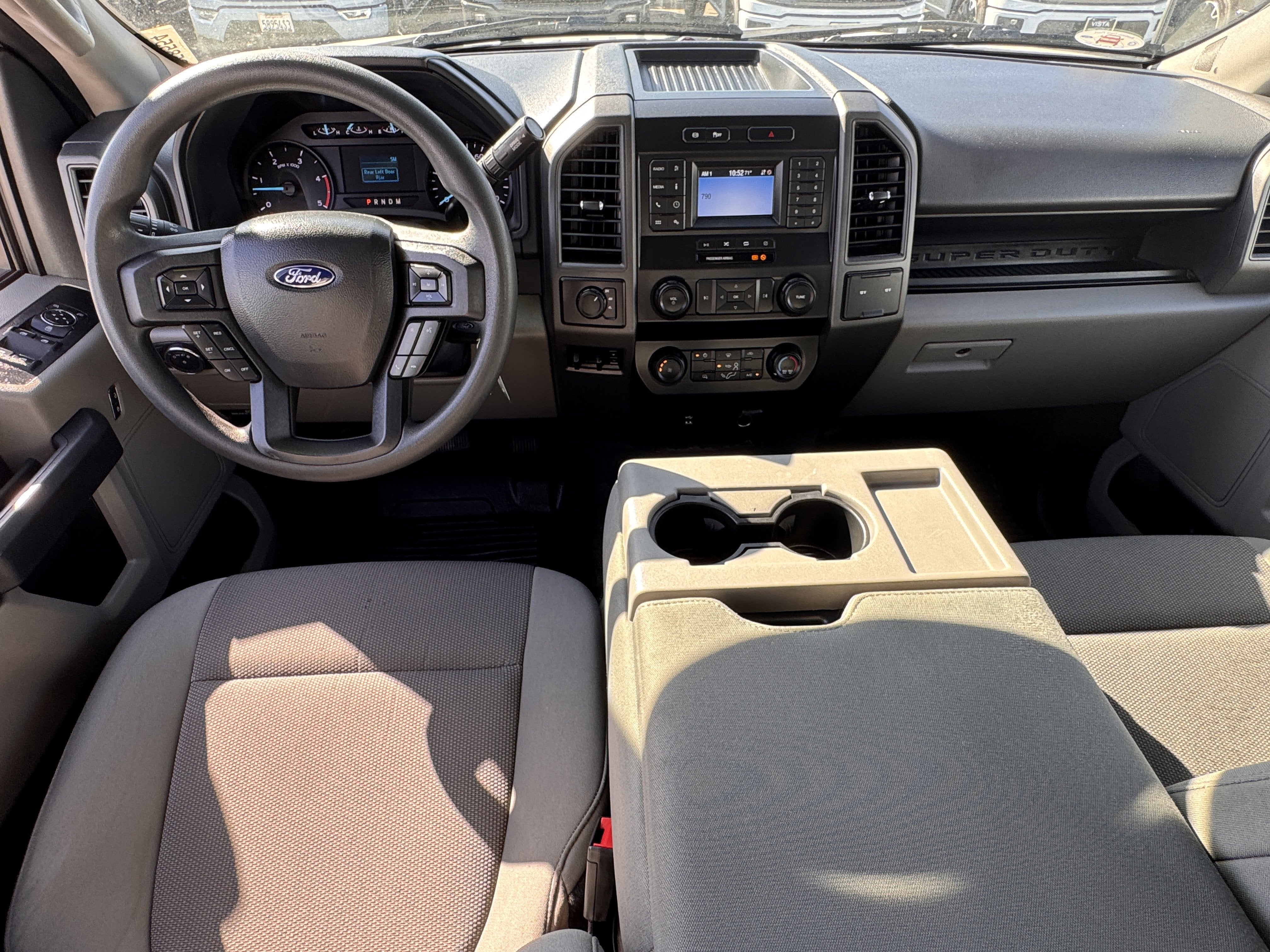 2022 Ford F-550 Super Duty Chassis XL Crew Cab DRW