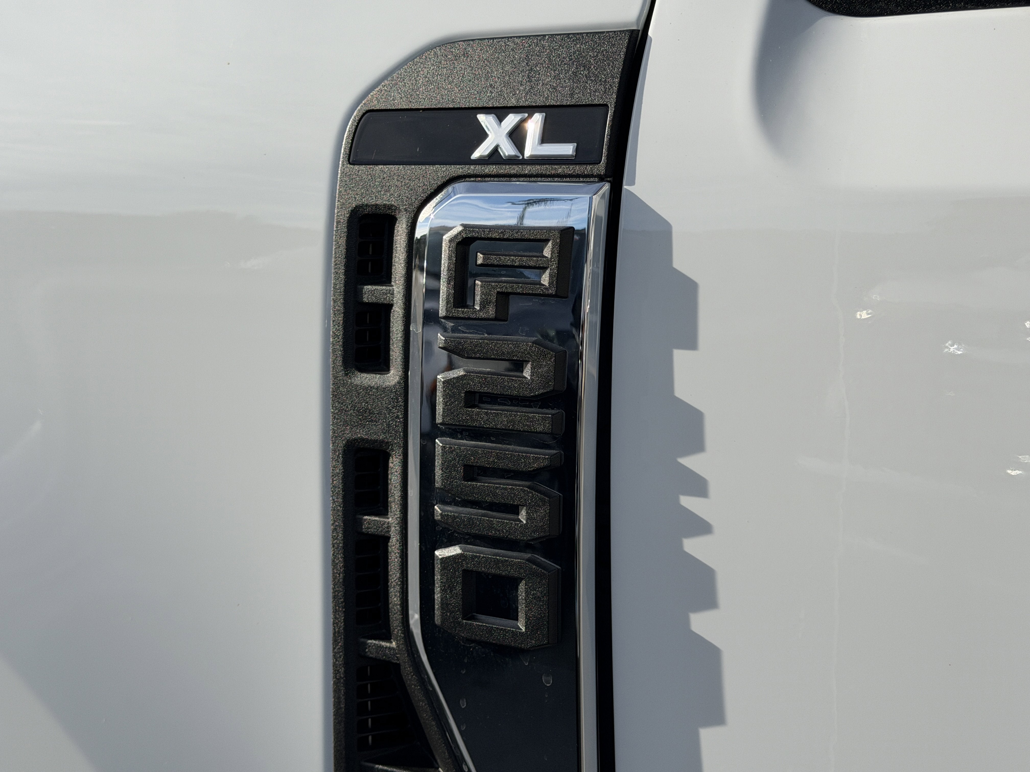 2026 Ford Super Duty F-250 SRW XL 4WD Reg Cab 8' Box