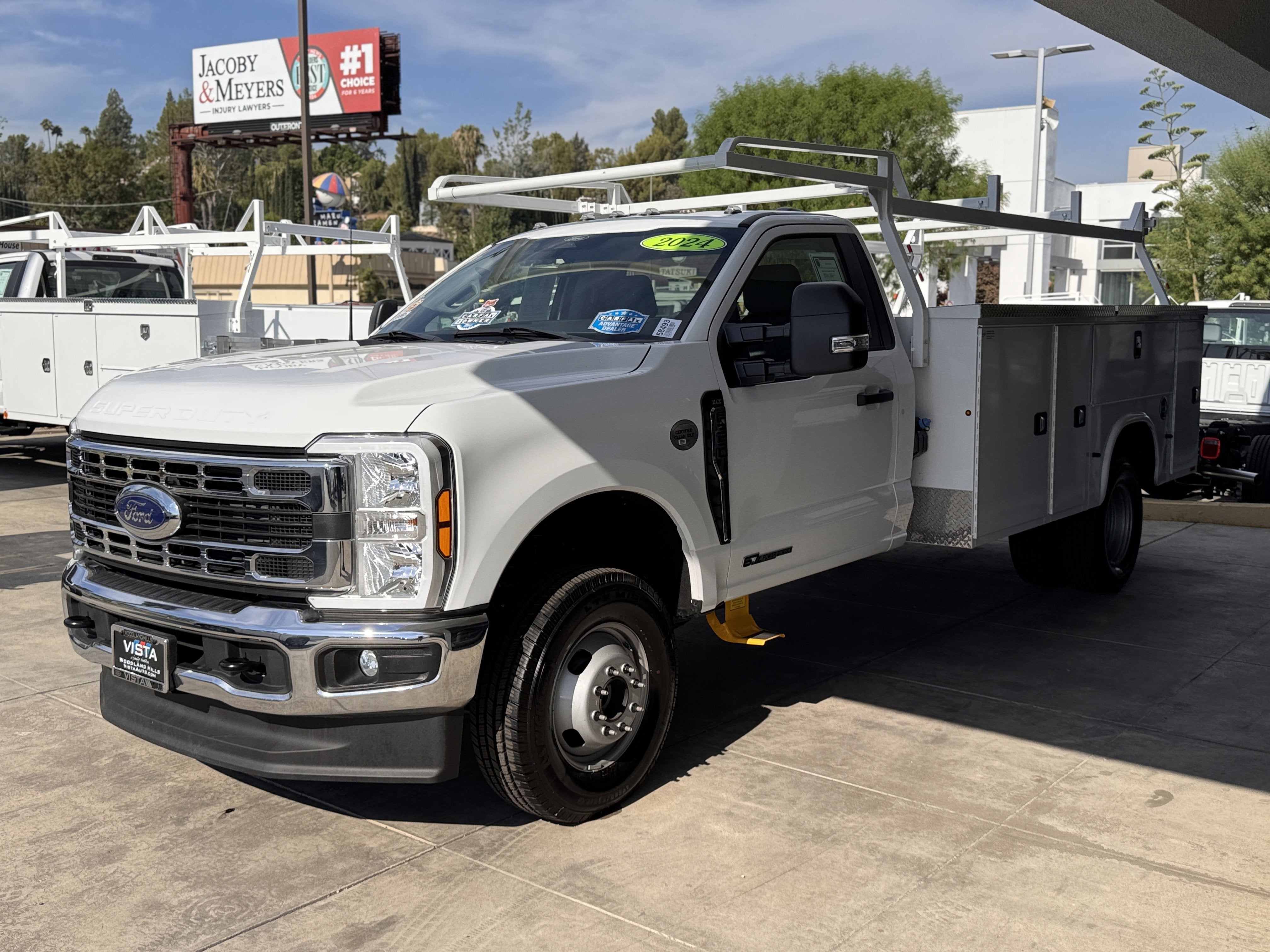 2024 Ford Super Duty F-350 DRW XL 4WD Reg Cab 145 WB 60 CA