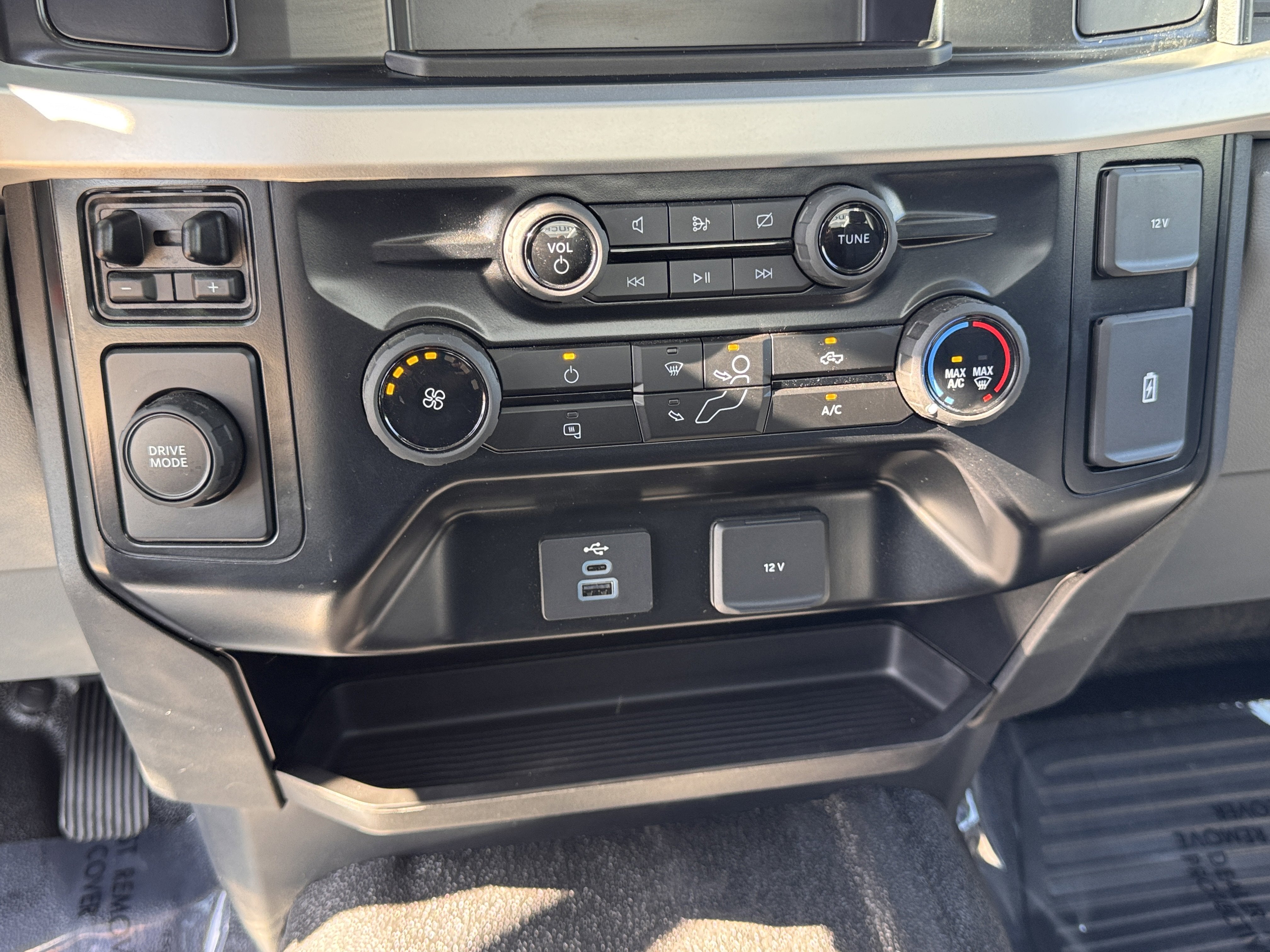 2024 Ford F-450 Super Duty Chassis XL Regular Cab DRW