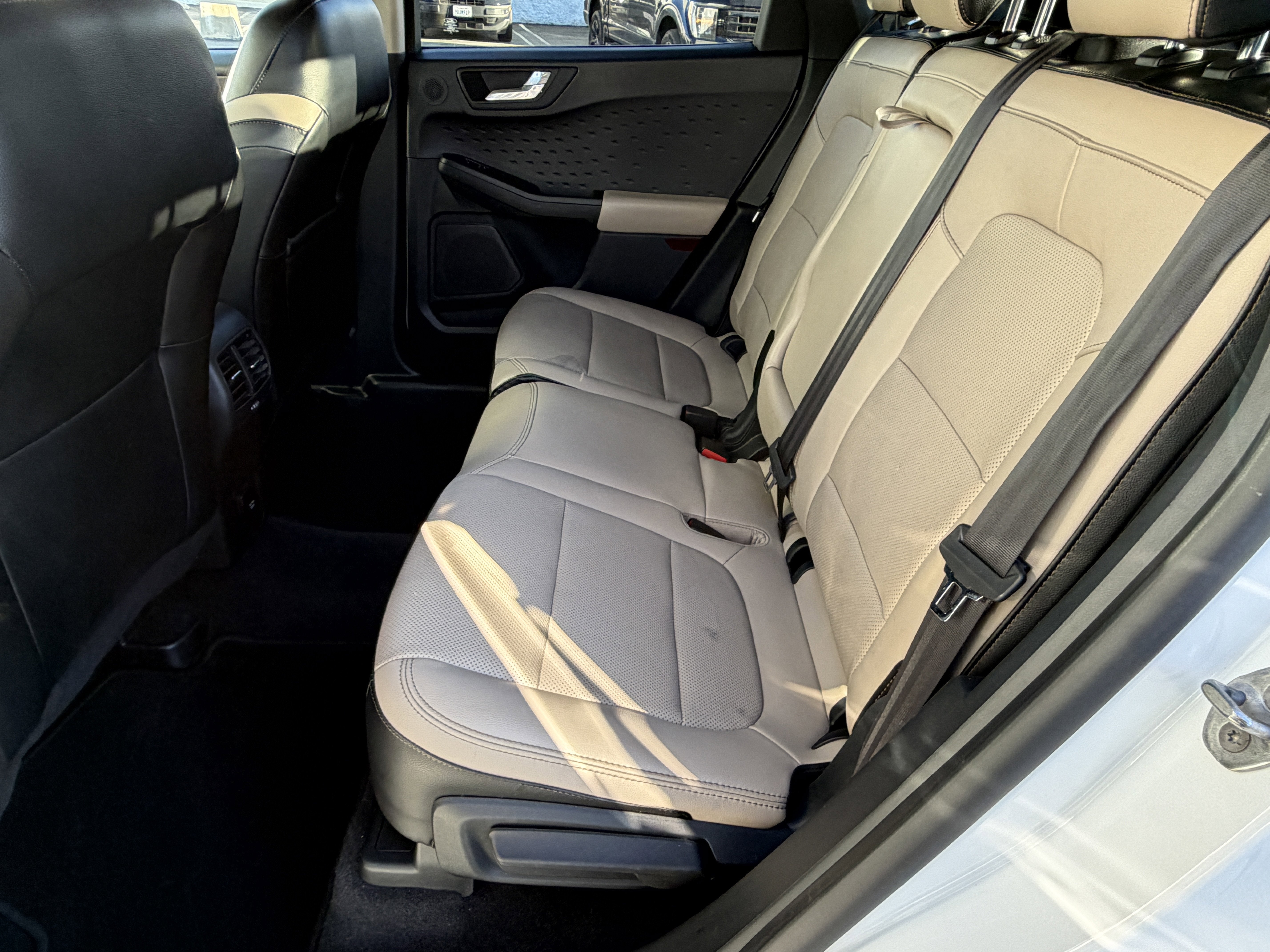 2020 Ford Escape Titanium Hybrid