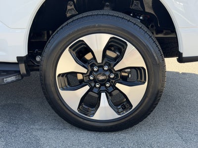 2023 Ford F-150 Lightning Platinum 4WD SuperCrew 5.5' Box