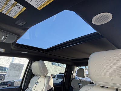 2022 Ford F-150 Lightning Platinum 4WD SuperCrew 5.5' Box