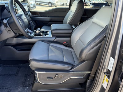 2023 Ford F-150 Lightning LARIAT