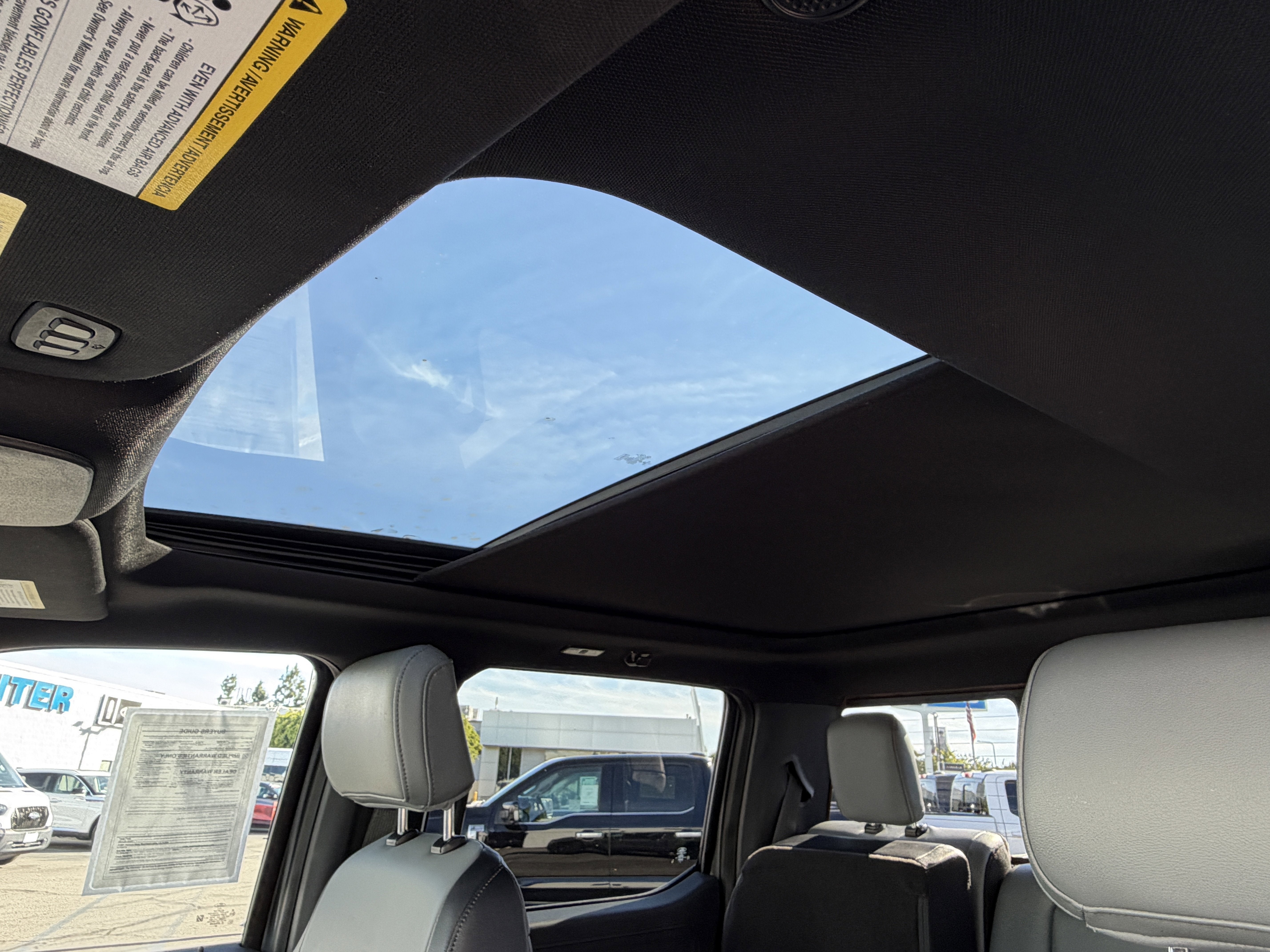 2023 Ford F-150 Lightning LARIAT