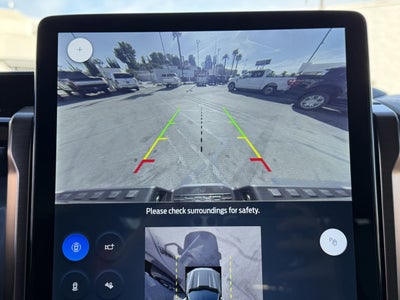 2023 Ford F-150 Lightning LARIAT