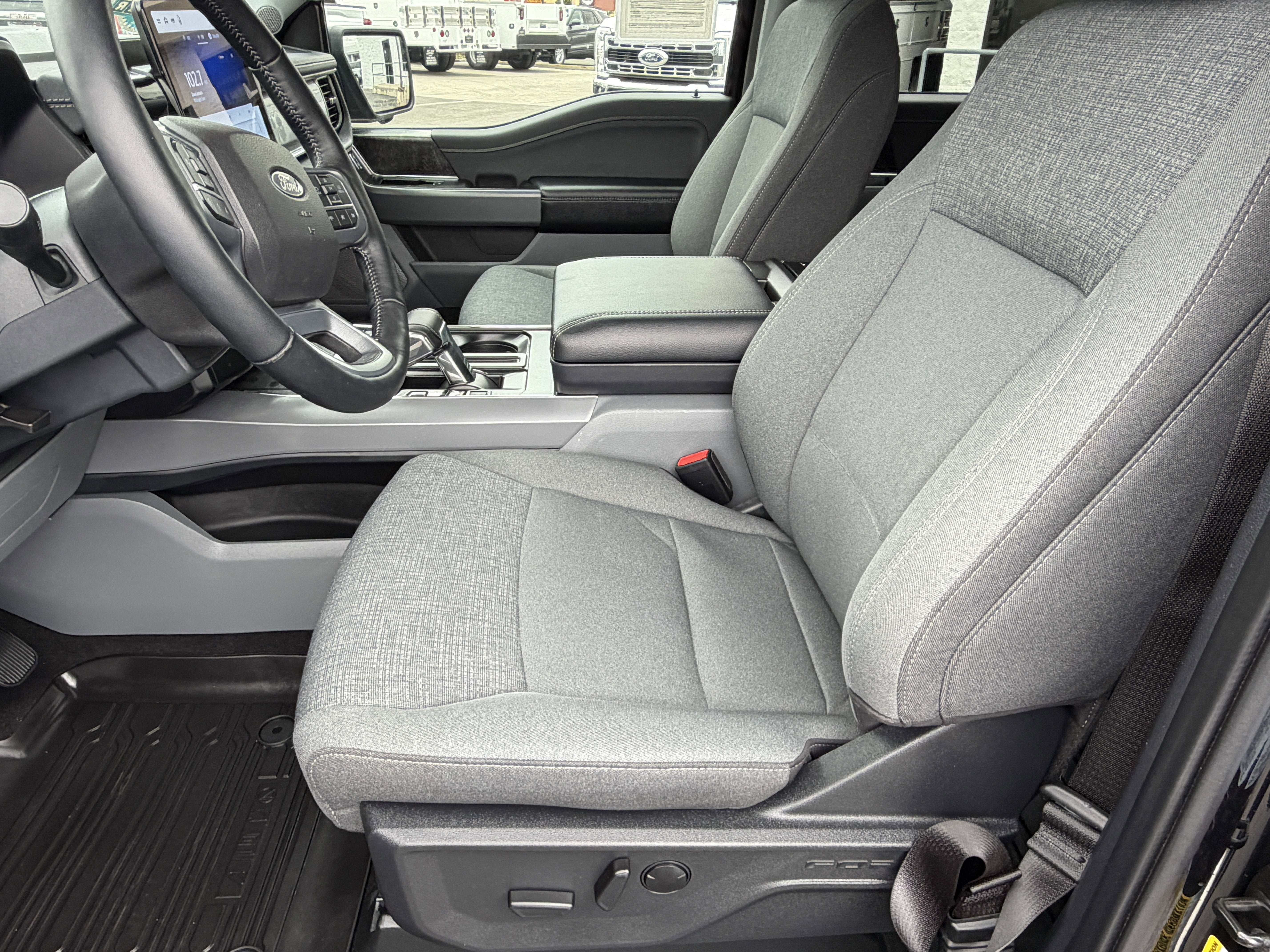 2024 Ford F-150 Lightning Flash