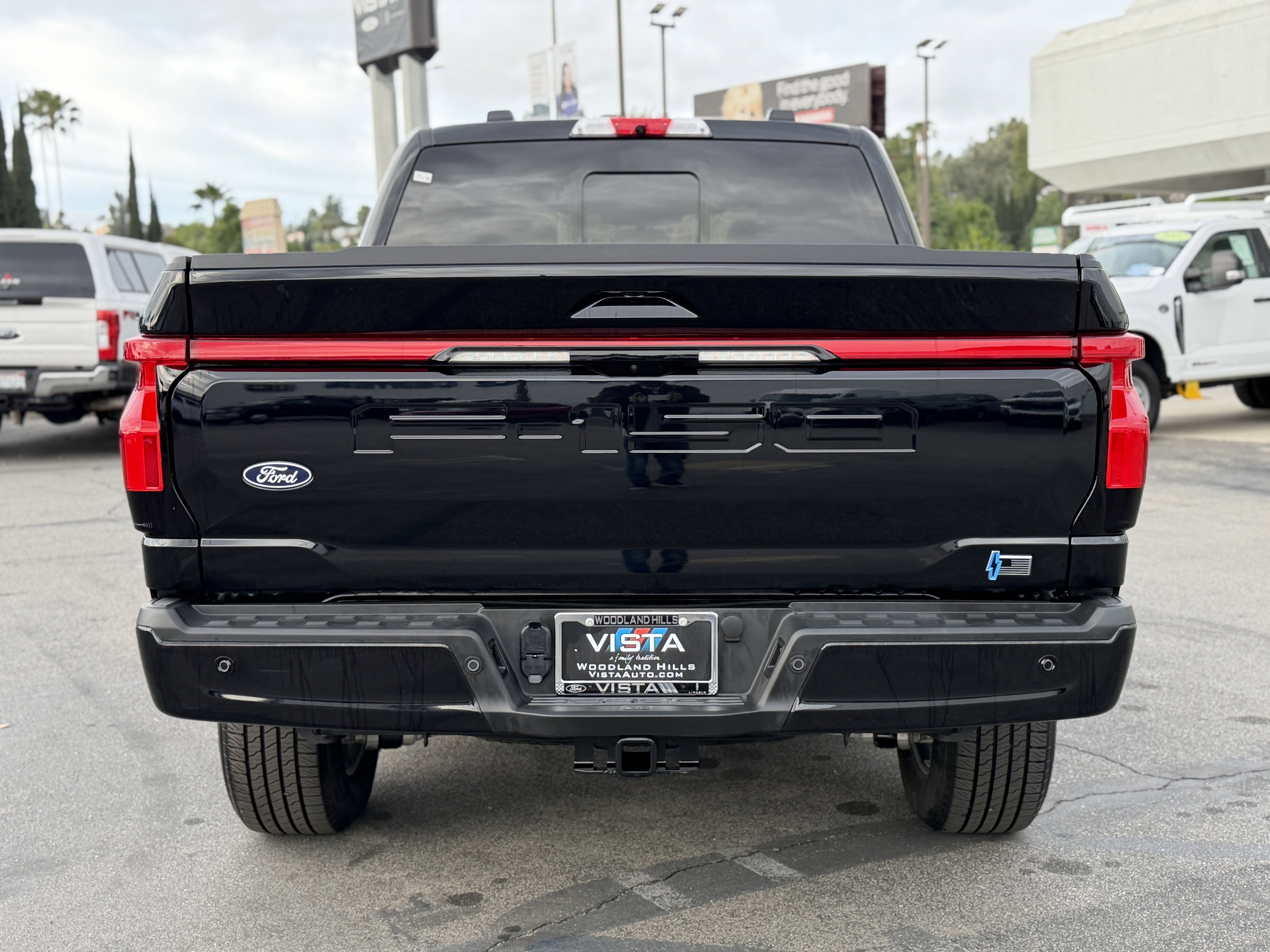 2025 Ford F-150 Lightning LARIAT