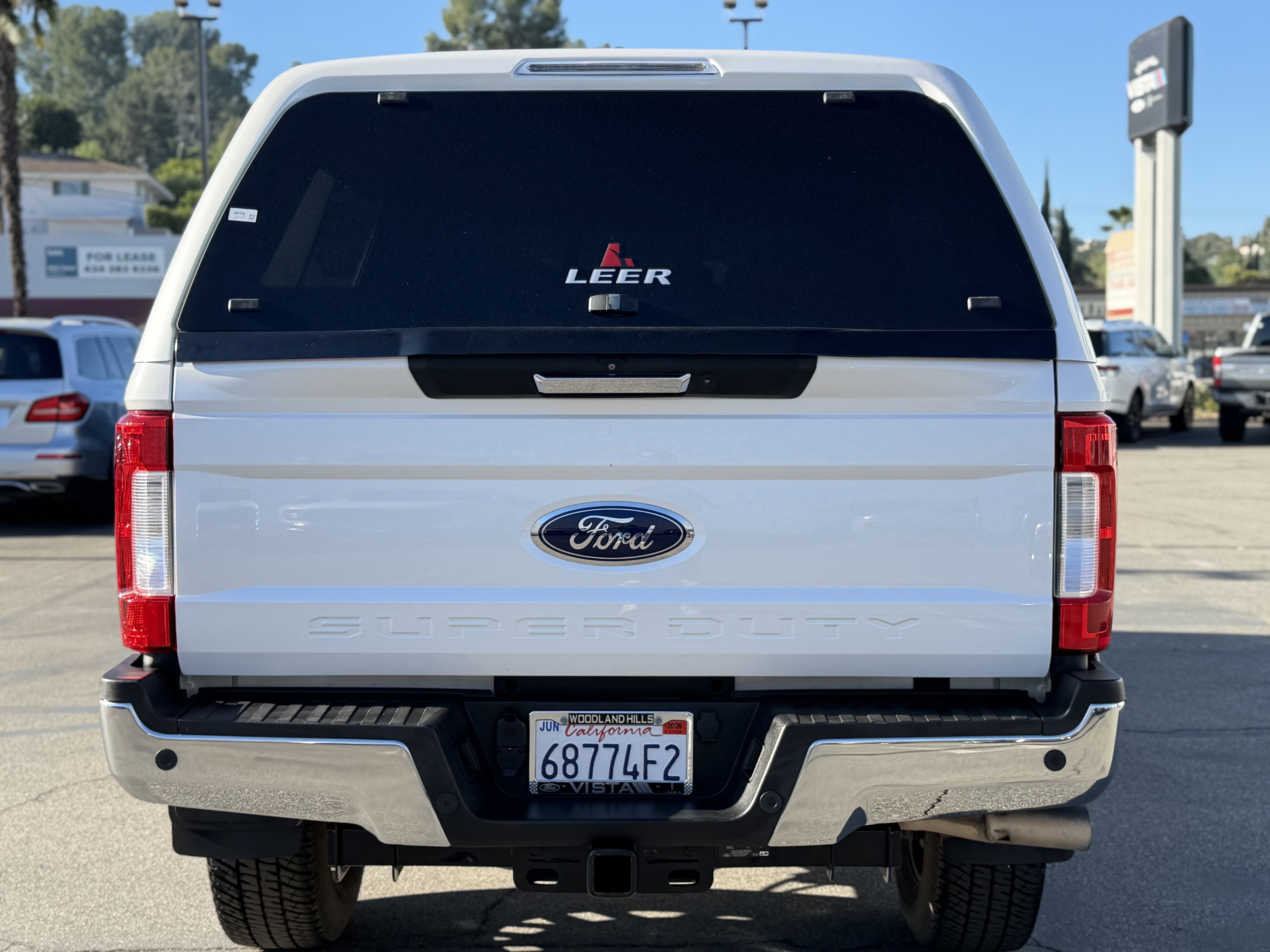 2017 Ford Super Duty F-250 SRW Lariat 4WD Crew Cab 8' Box