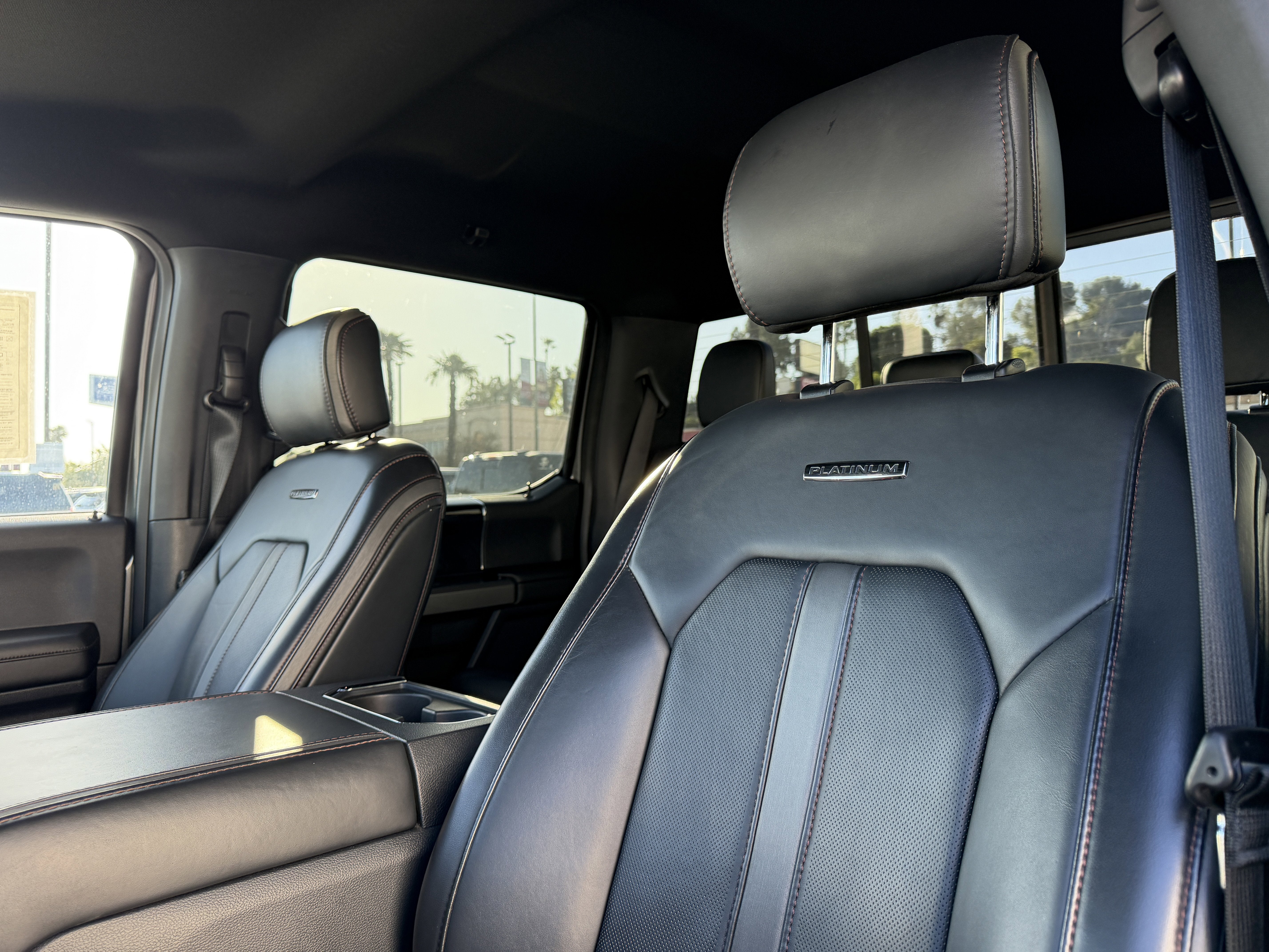 2022 Ford Super Duty F-250 SRW Platinum