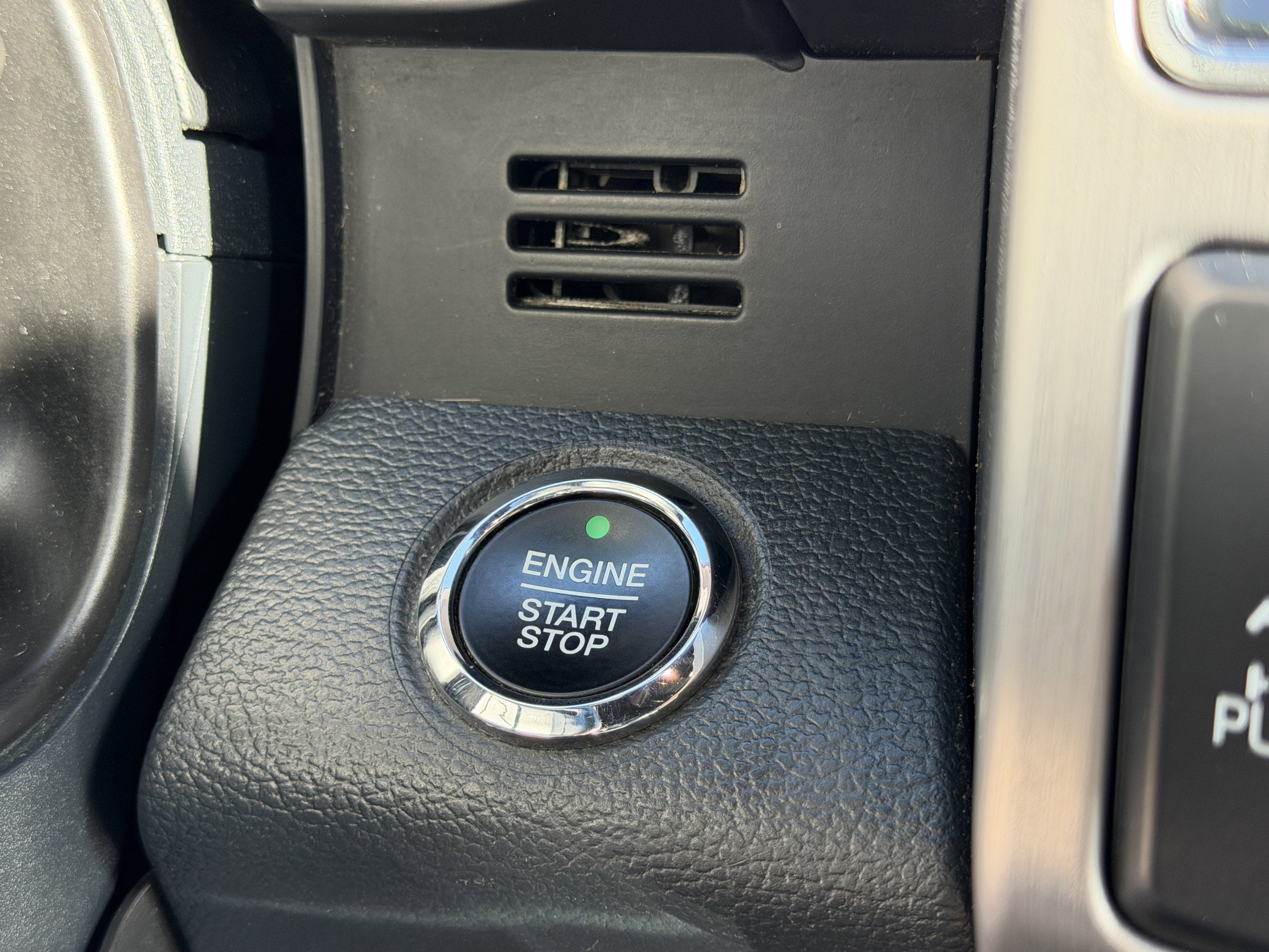 2022 Ford Super Duty F-250 SRW Platinum