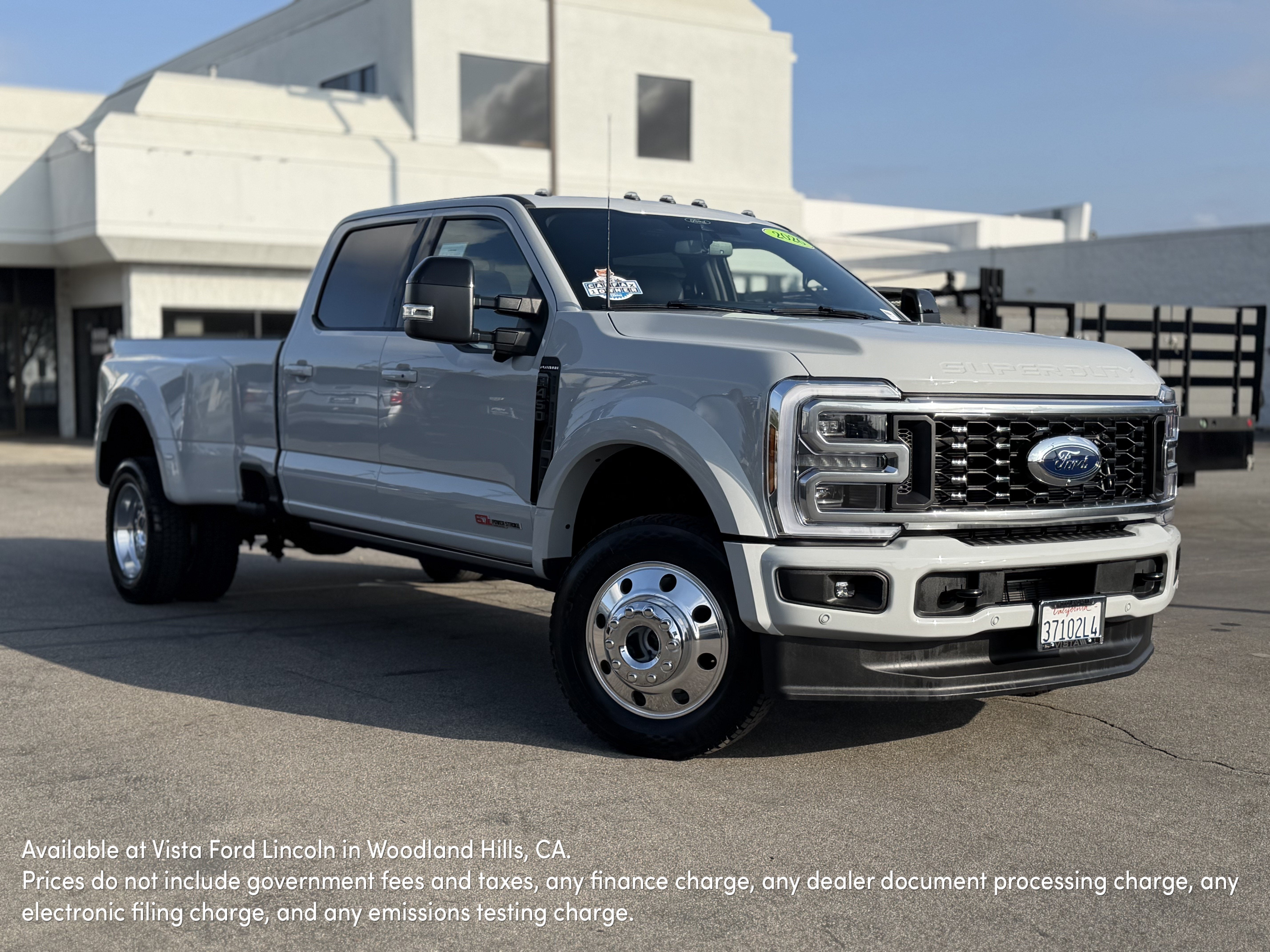 2026 Ford Super Duty F-450 DRW XL 4WD Crew Cab 8' Box