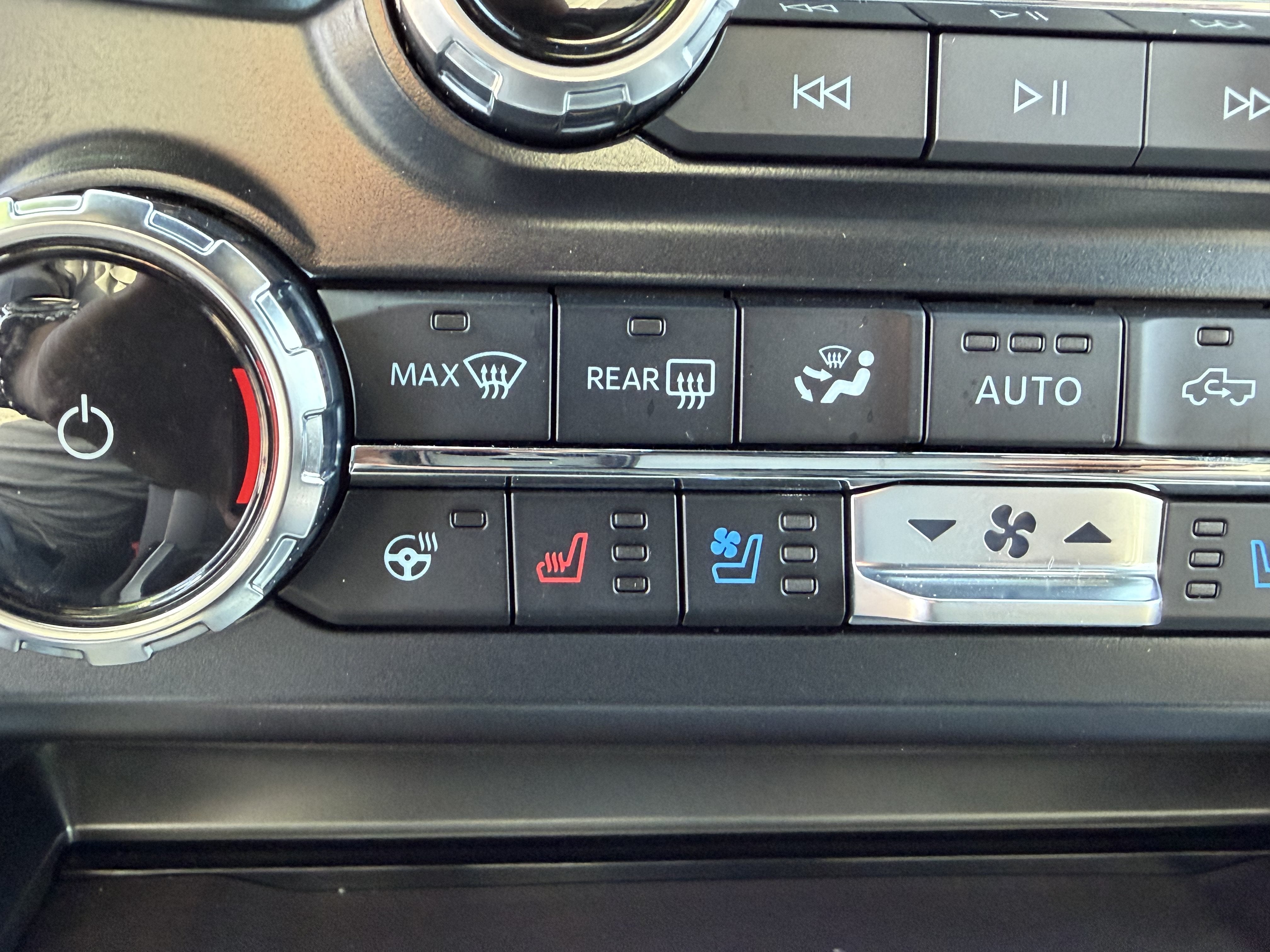 2026 Ford Super Duty F-450 DRW XL 4WD Crew Cab 8' Box