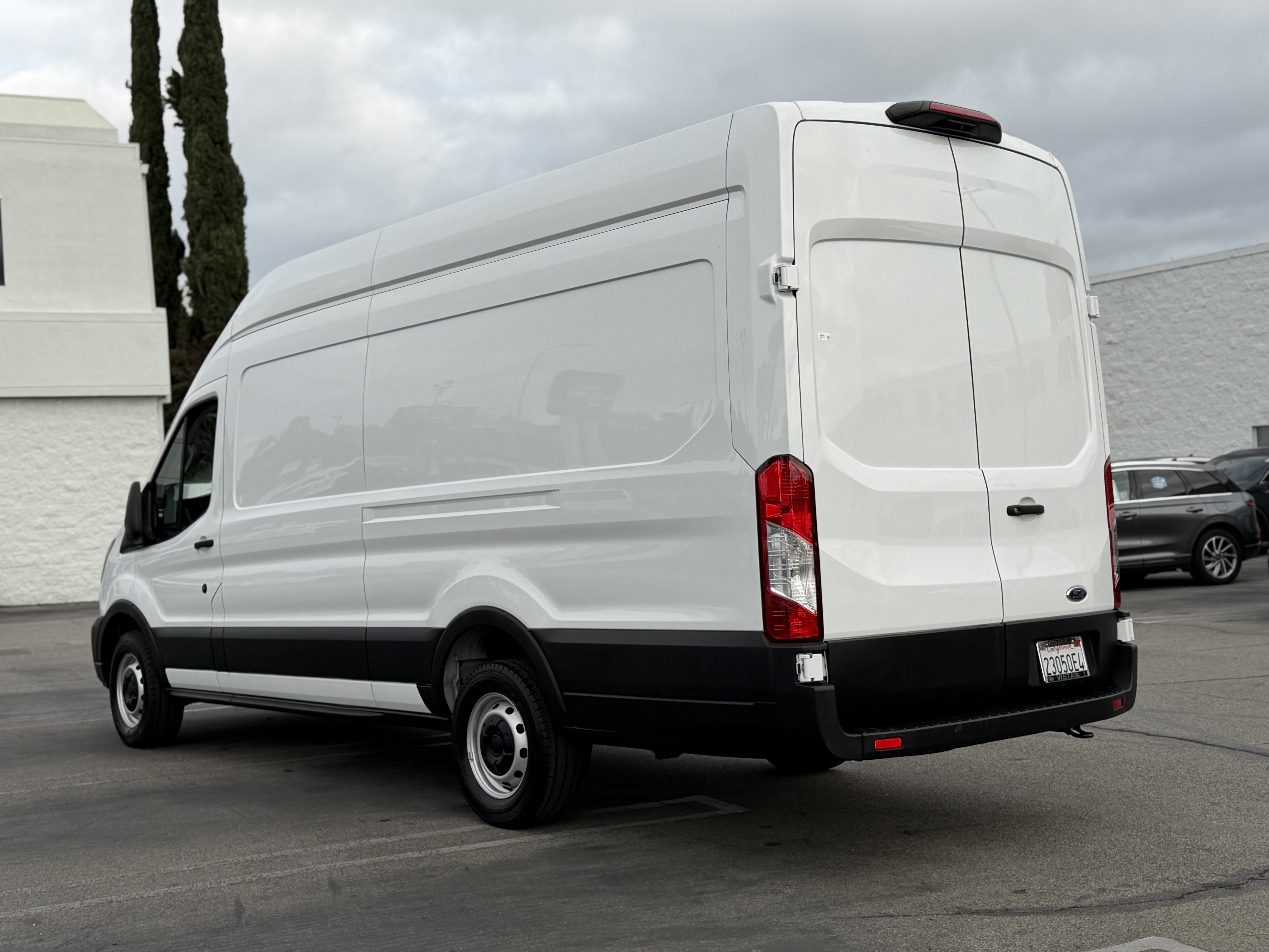 2023 Ford Transit Cargo Van T-350 148 EL Hi Rf 9500 GVWR RWD