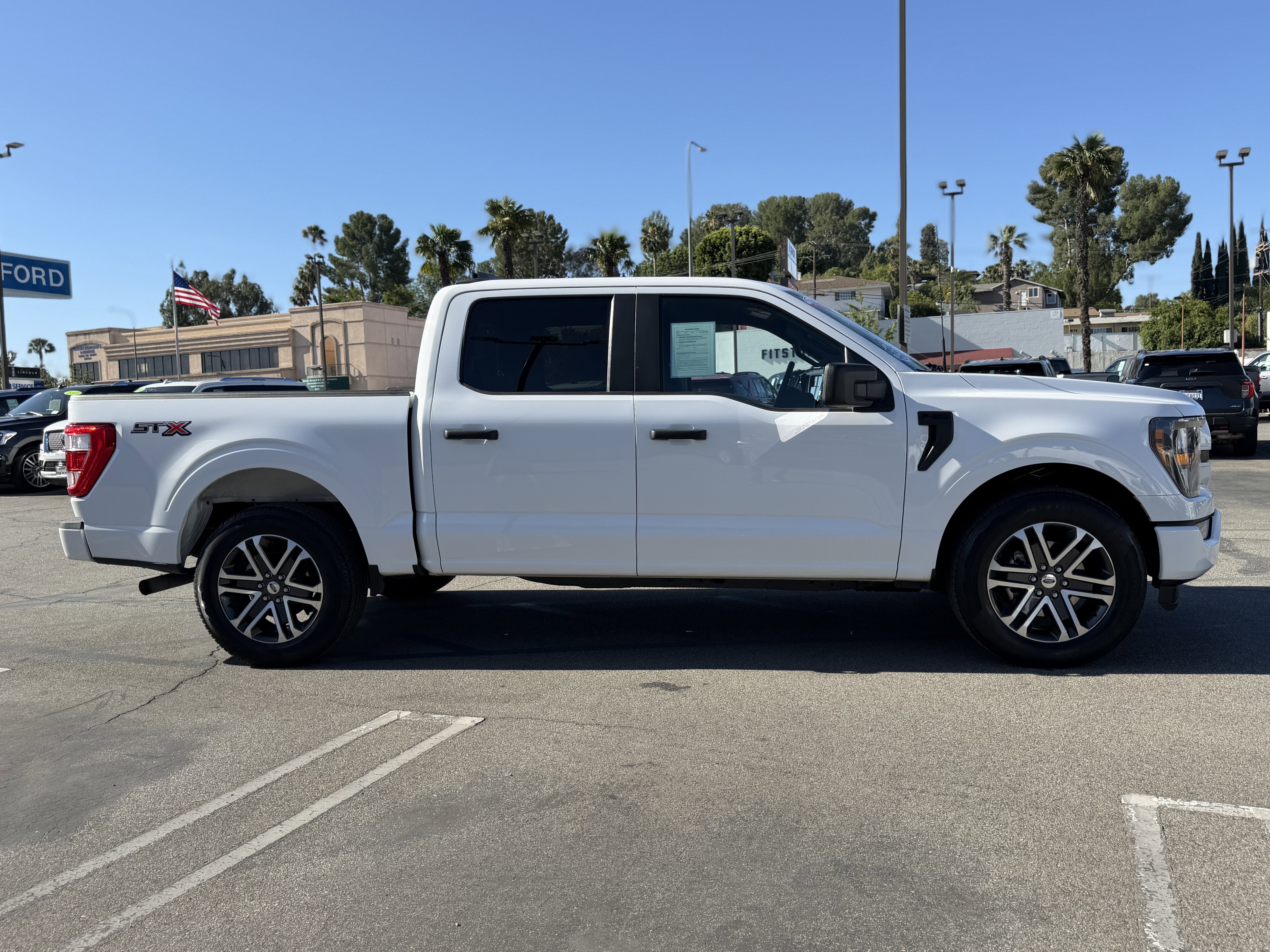 2023 Ford F-150 XL 2WD SuperCrew 5.5' Box