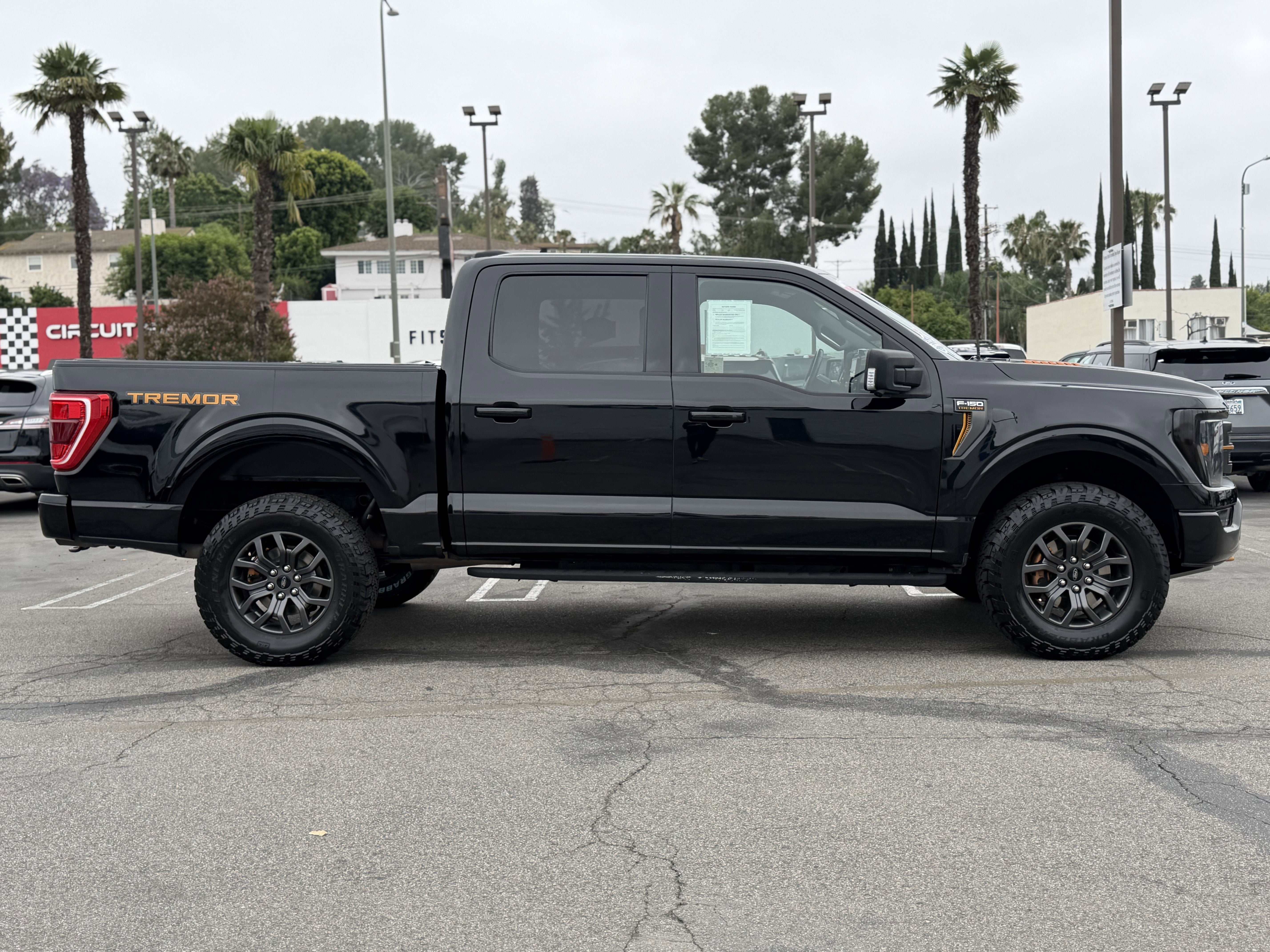 2022 Ford F-150 XL 4WD SuperCrew 5.5' Box