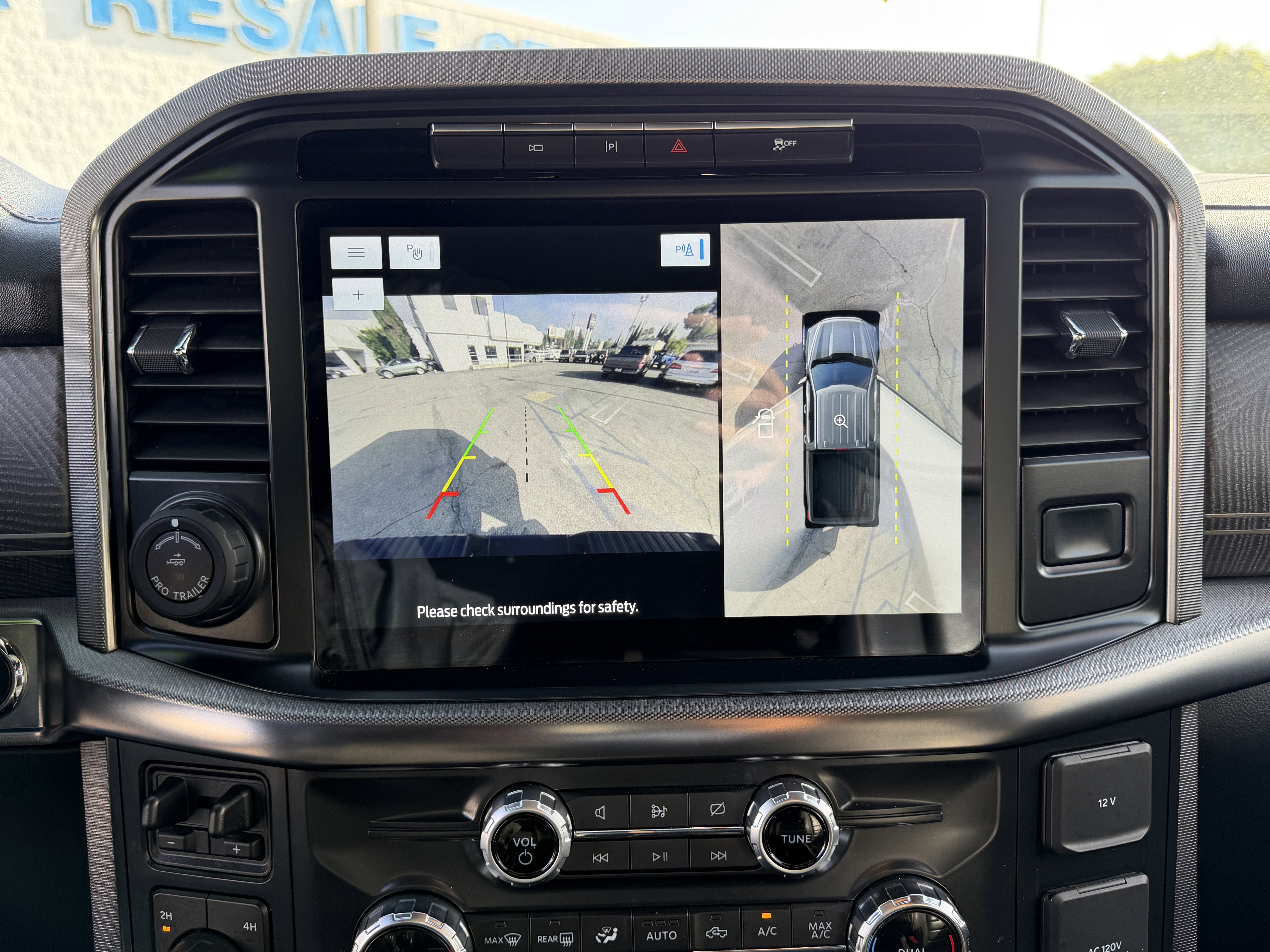 2022 Ford F-150 Platinum 4WD SuperCrew 5.5' Box