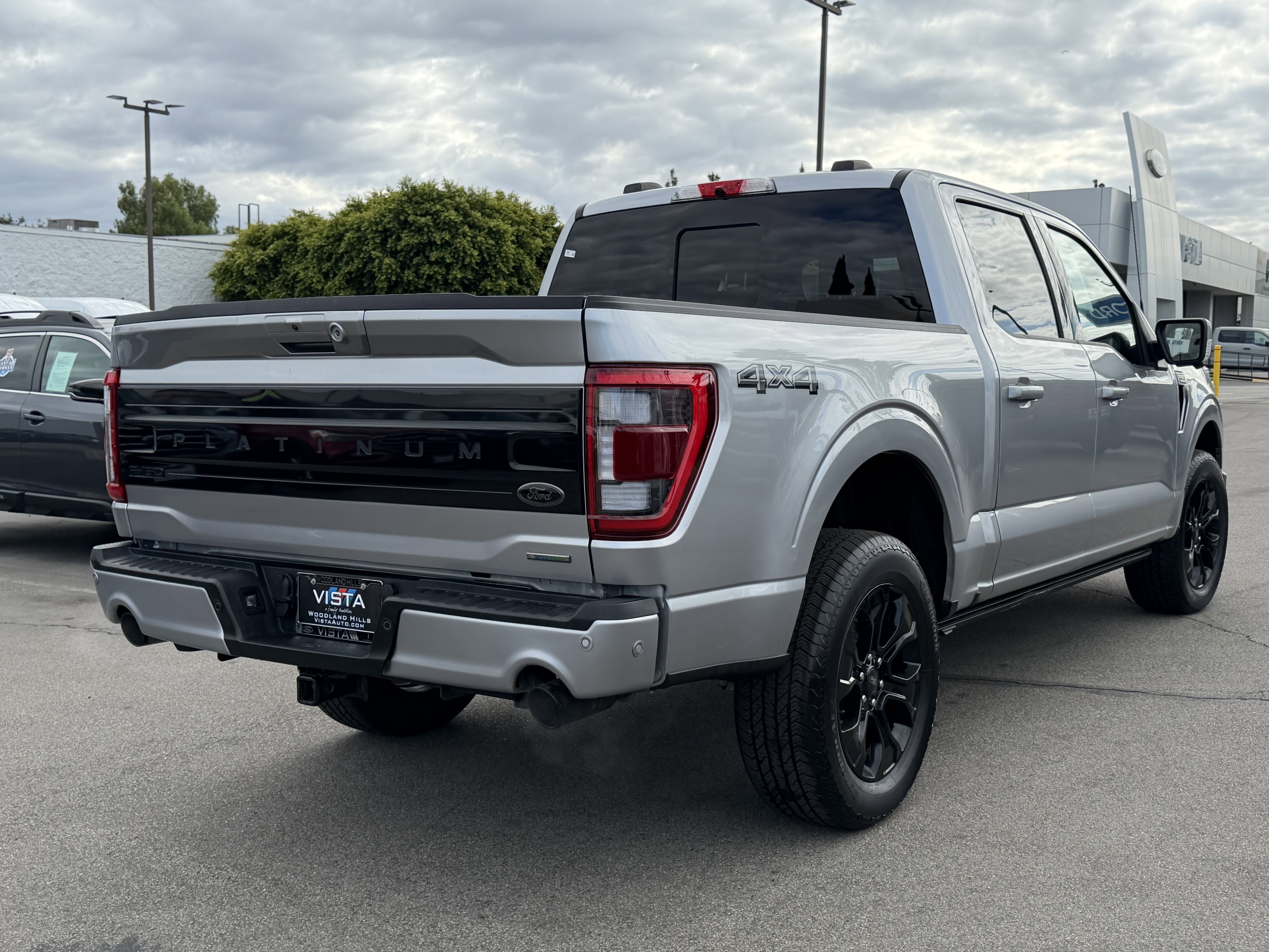 2022 Ford F-150 Platinum 4WD SuperCrew 5.5' Box