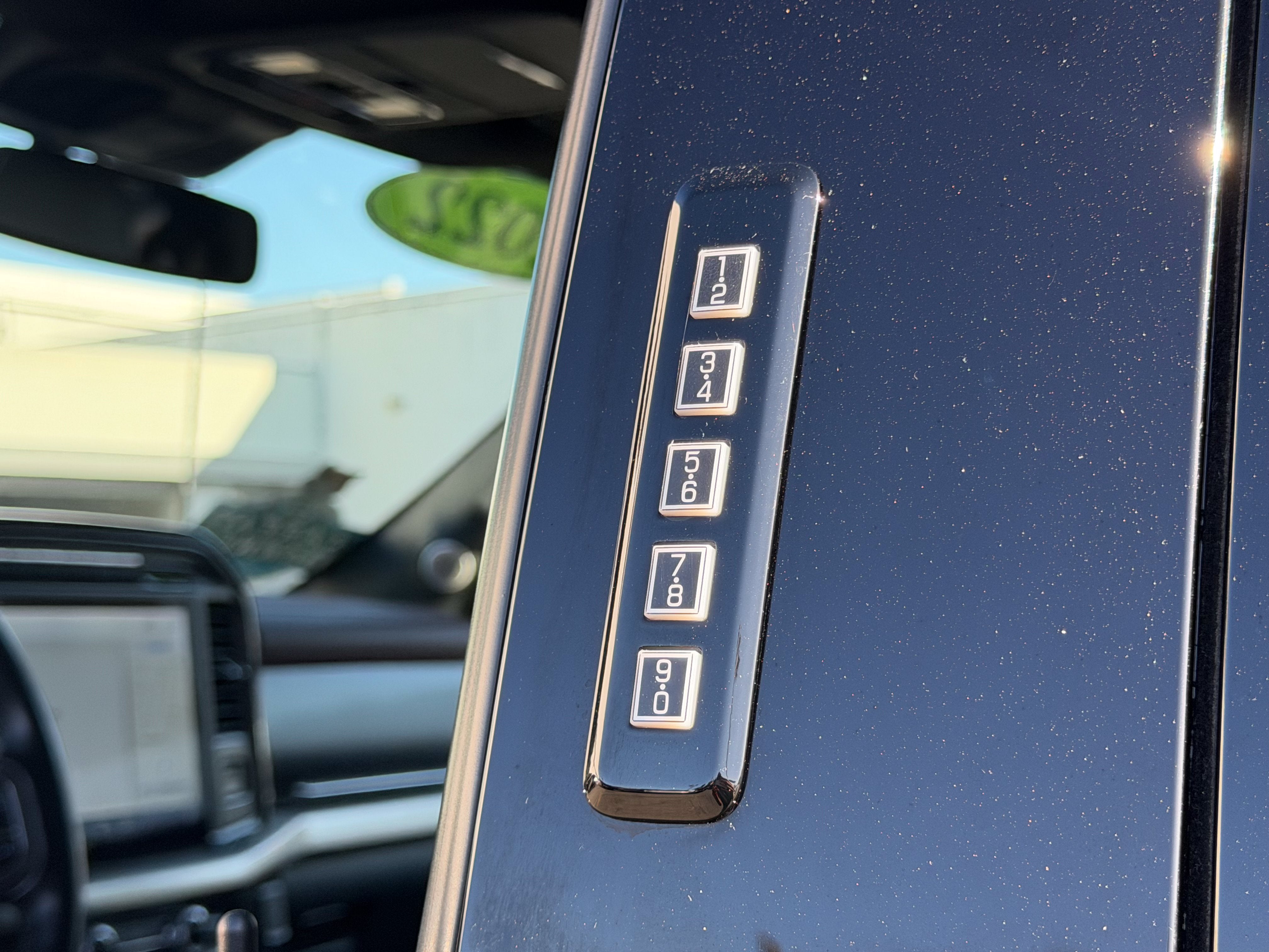 2022 Ford F-150 XL 4WD SuperCrew 5.5' Box