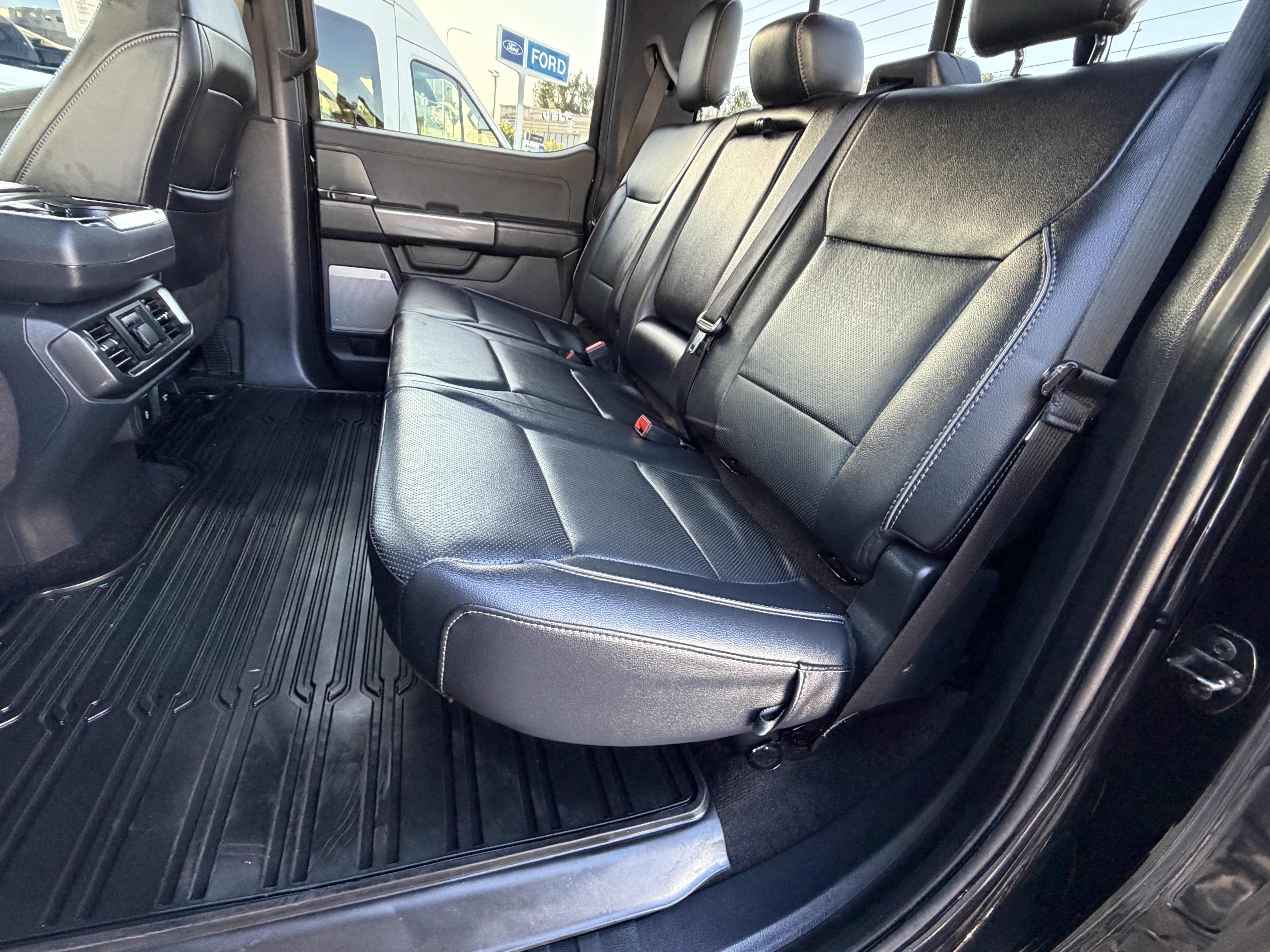 2023 Ford F-150 LARIAT 4WD SuperCrew 5.5' Box