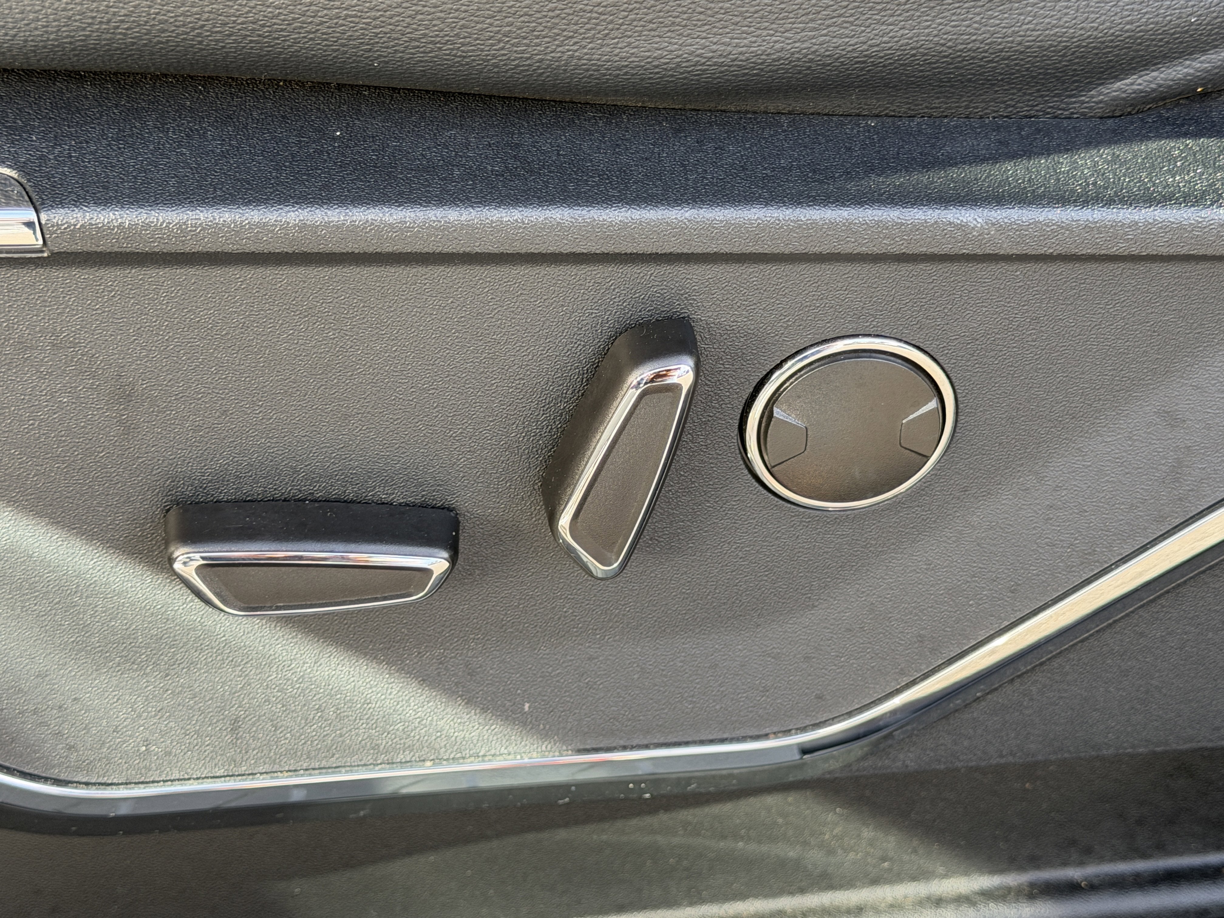 2022 Ford F-150 LARIAT 4WD SuperCrew 5.5' Box