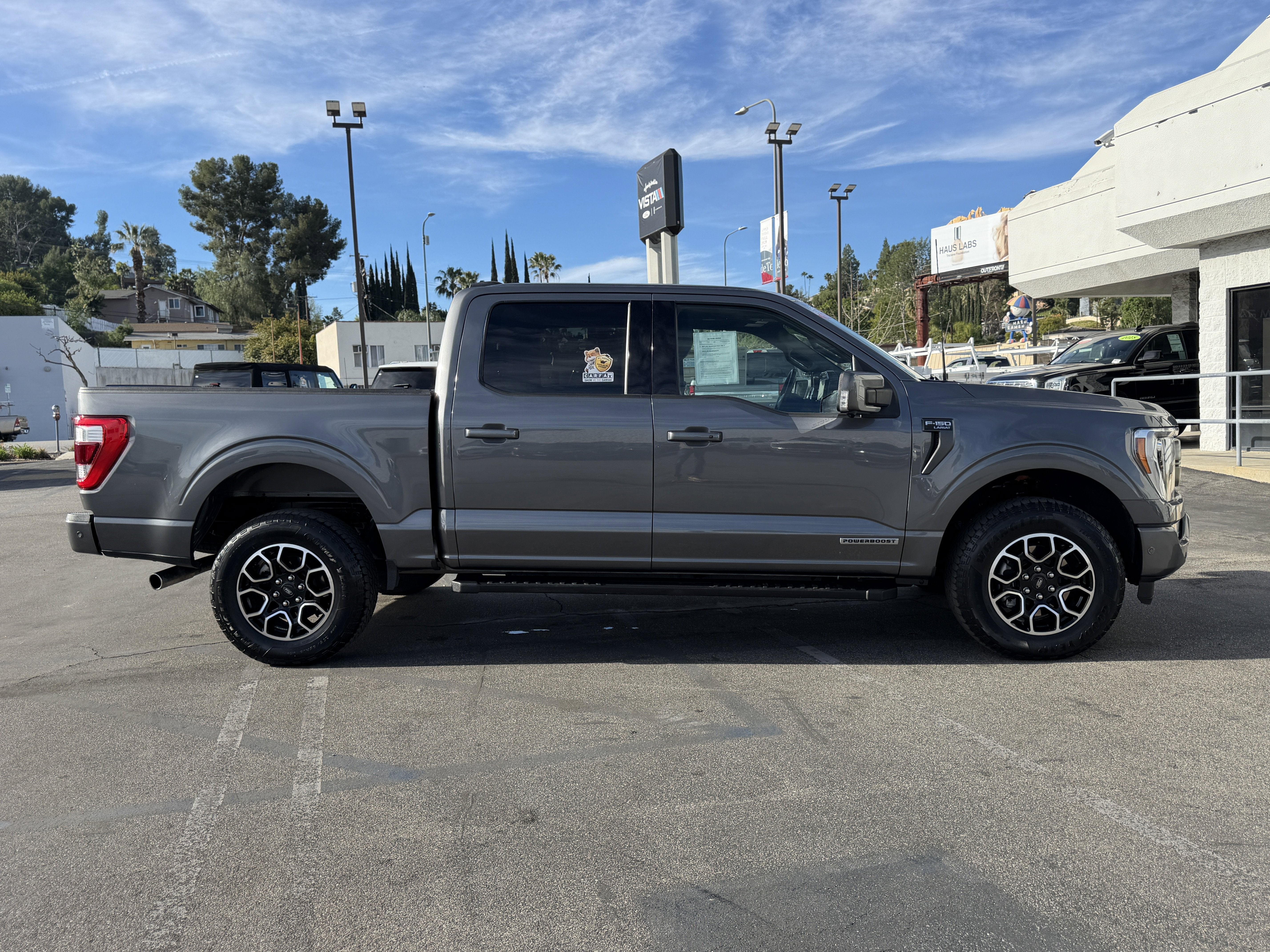 2022 Ford F-150 LARIAT 4WD SuperCrew 5.5' Box