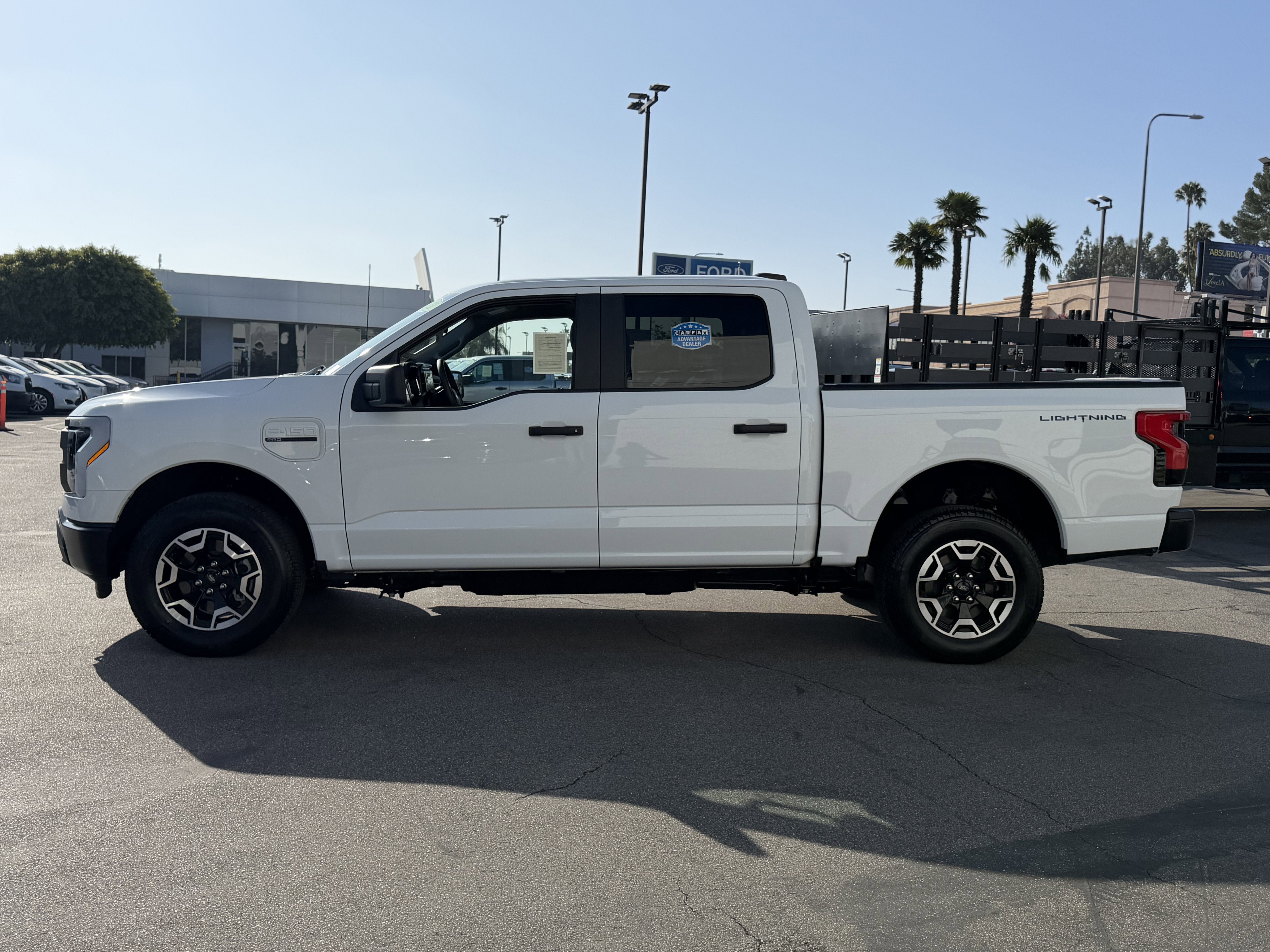 2023 Ford F-150 Lightning Pro 4WD SuperCrew 5.5' Box