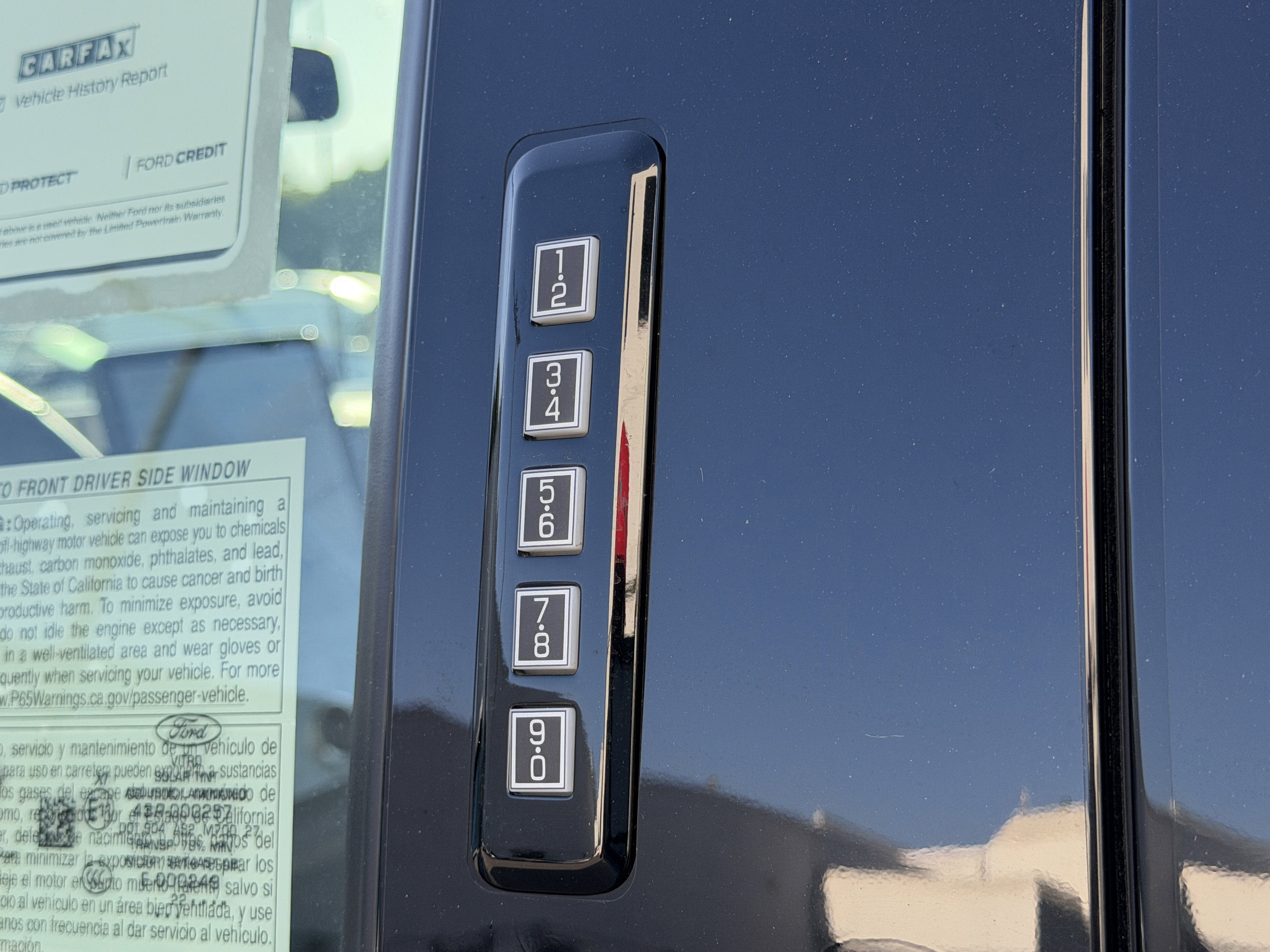 2022 Ford F-150 Lightning LARIAT