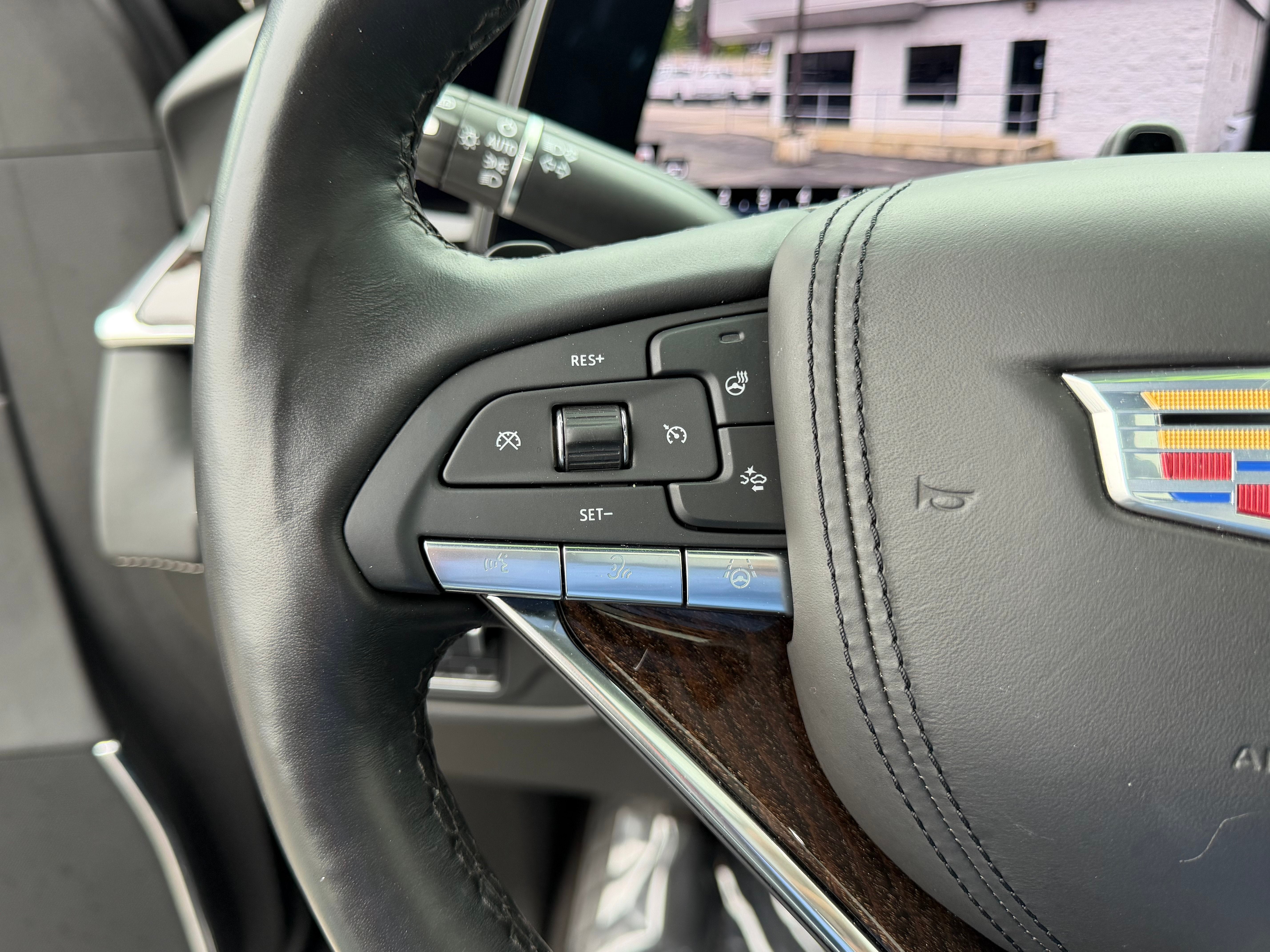 2023 Cadillac Escalade 4WD Sport Platinum