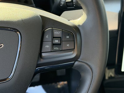 2022 Ford Mustang Mach-E California Route 1