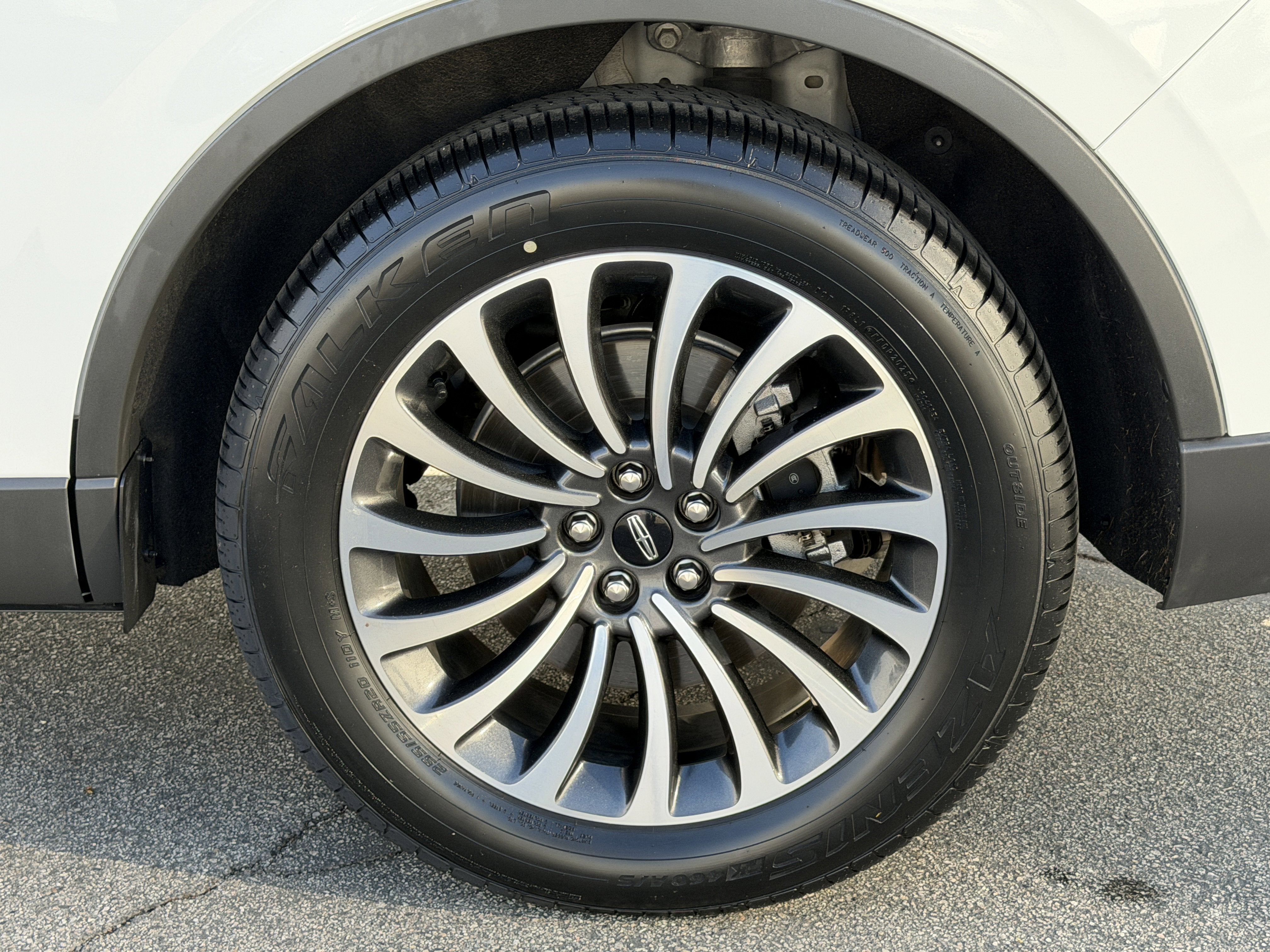 2023 Lincoln Aviator Standard