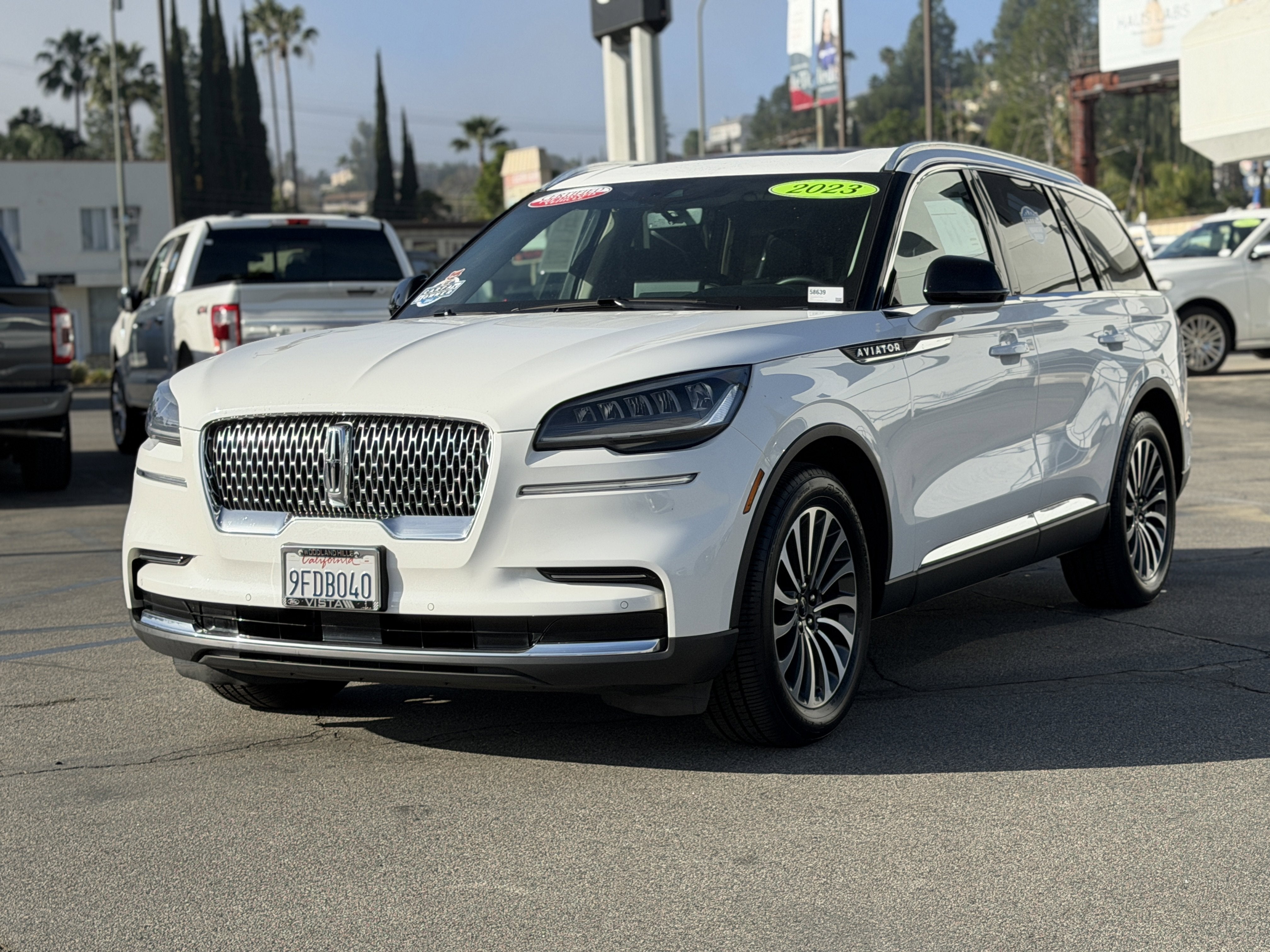 2023 Lincoln Aviator Standard