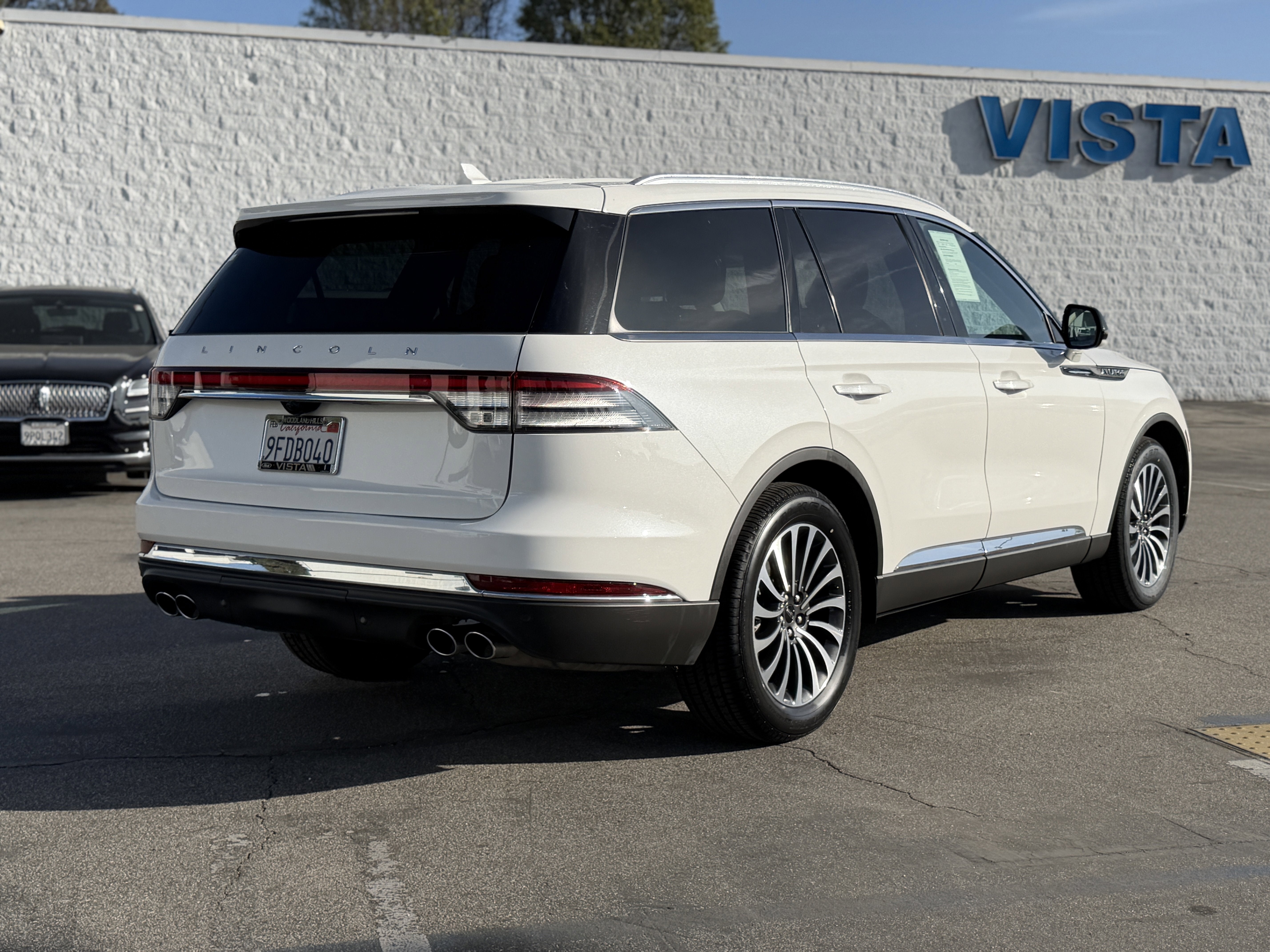2023 Lincoln Aviator Standard