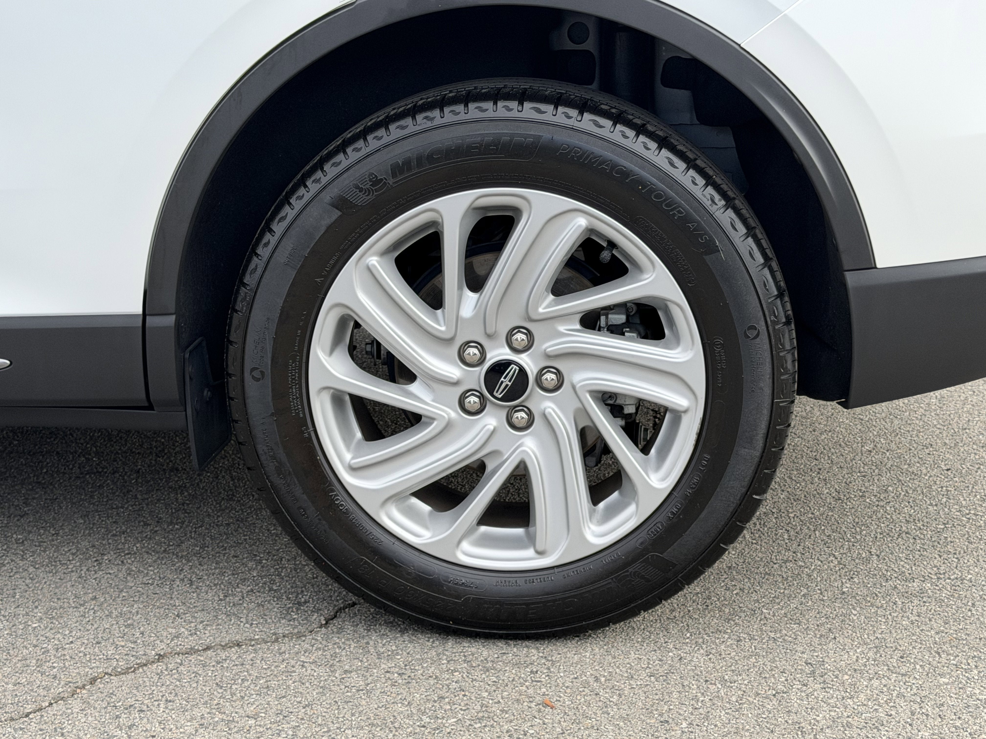 2023 Lincoln Corsair Standard