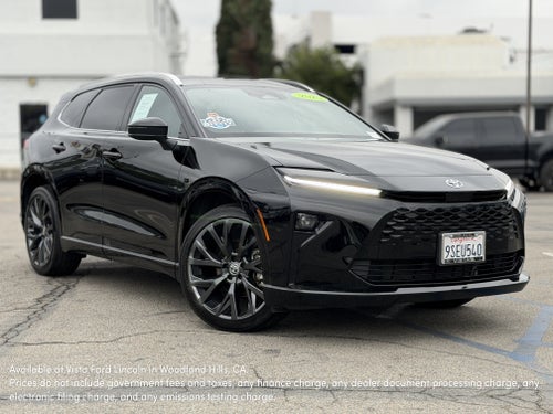 2025 Toyota Crown Signia XLE