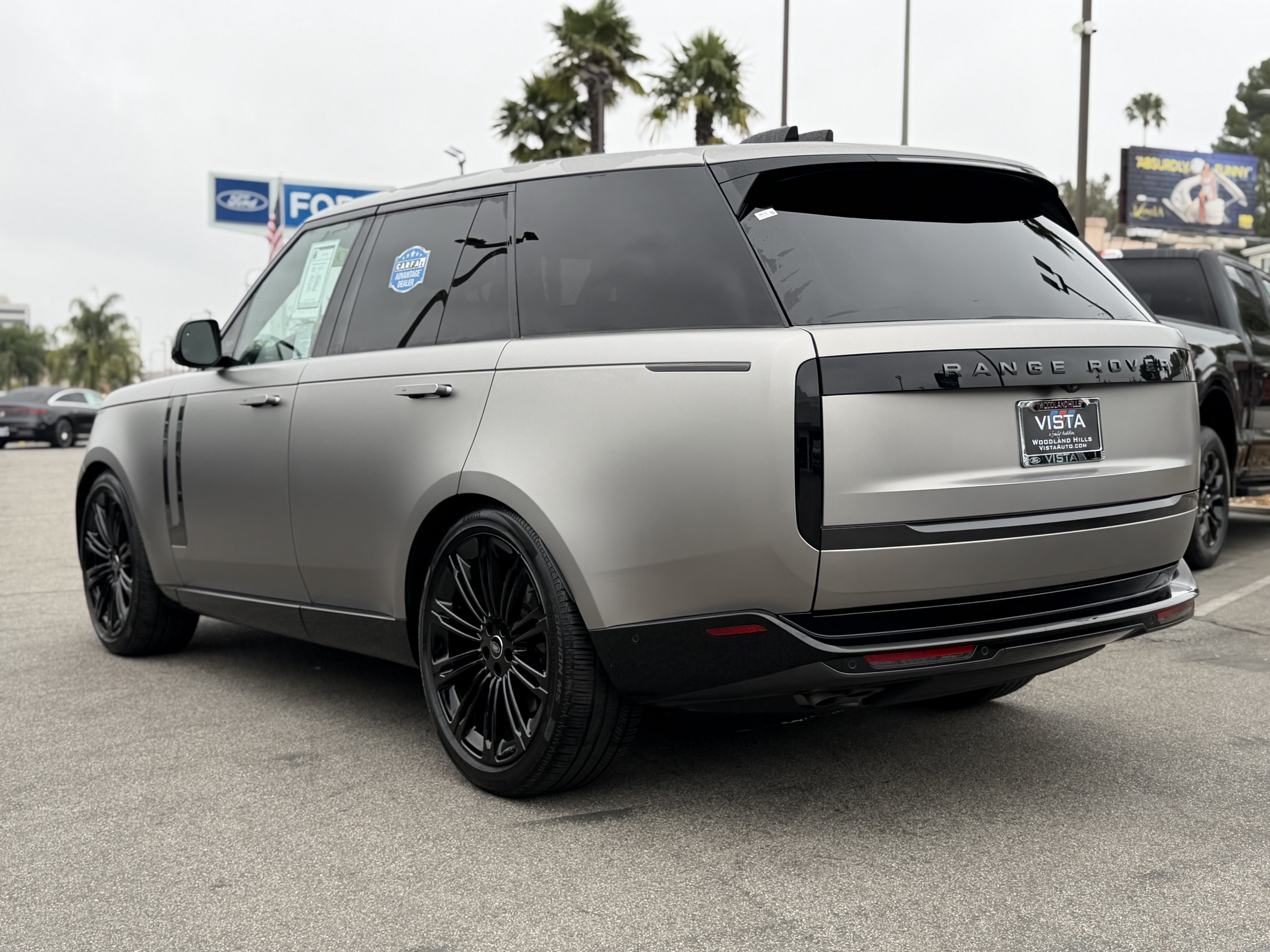 2025 Land Rover Range Rover SE