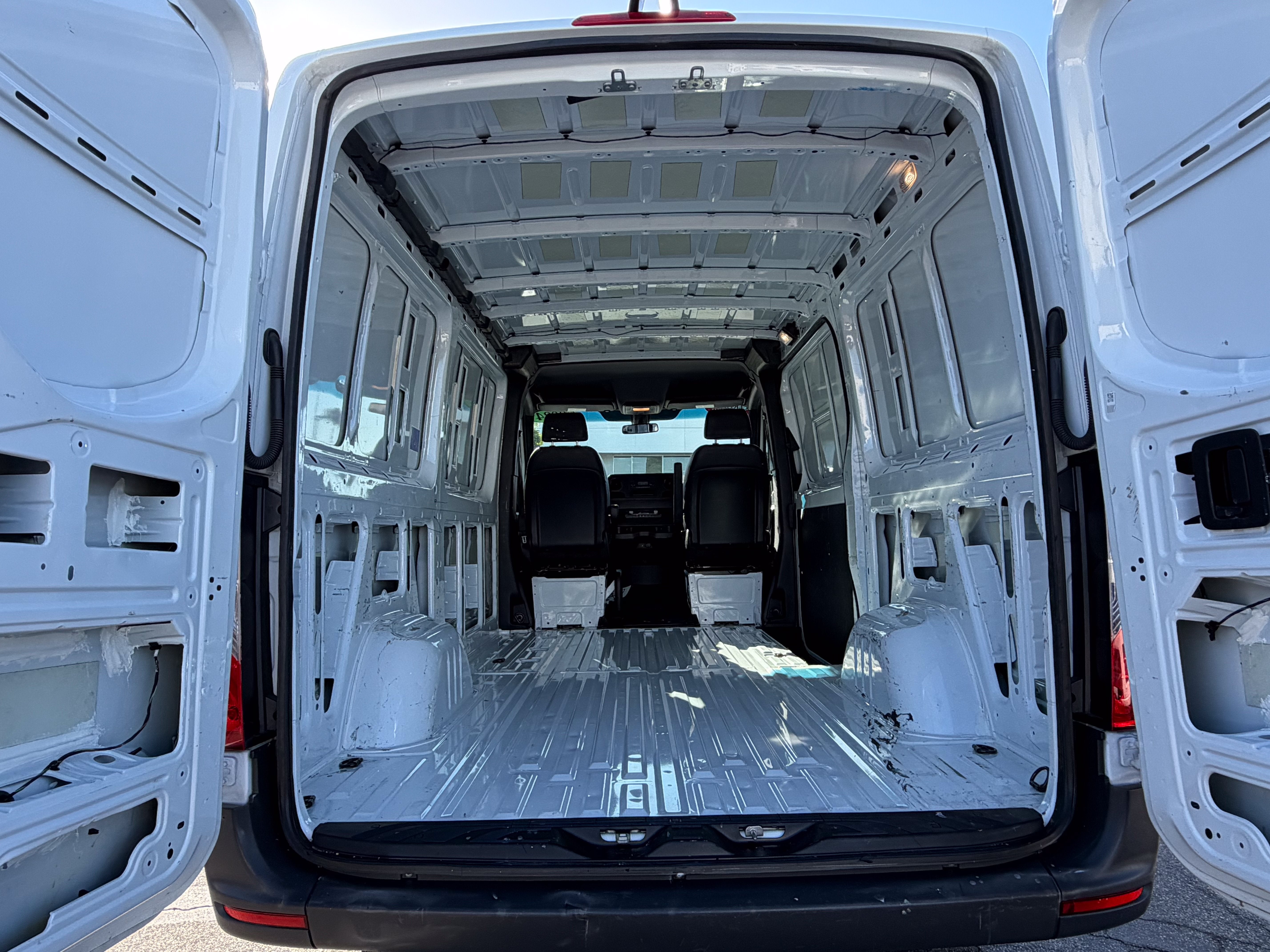 2024 Mercedes-Benz Sprinter Cargo Van 2500 Standard Roof I4 Diesel HO 144 RWD