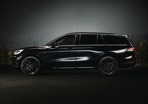 A 2024 Lincoln Aviator® SUV is shown in the Infinite Black exterior color | Vista Lincoln Woodland Hills in Woodland Hills CA
