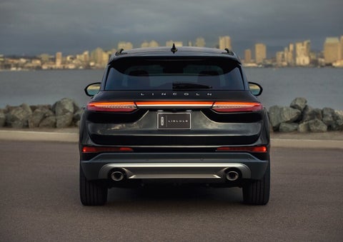 The rear lighting of the 2025 Lincoln Corsair® SUV spans the entire width of the vehicle. | Vista Lincoln Woodland Hills in Woodland Hills CA