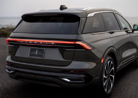 The rear of a 2025 Lincoln Black Label Nautilus® SUV displays full LED rear lighting. | Vista Lincoln Woodland Hills in Woodland Hills CA
