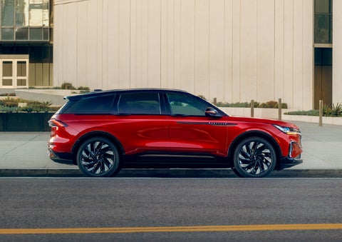 2025 Lincoln Nautilus® SUV with the available Jet Appearance Package and Hybrid transmission. | Vista Lincoln Woodland Hills in Woodland Hills CA