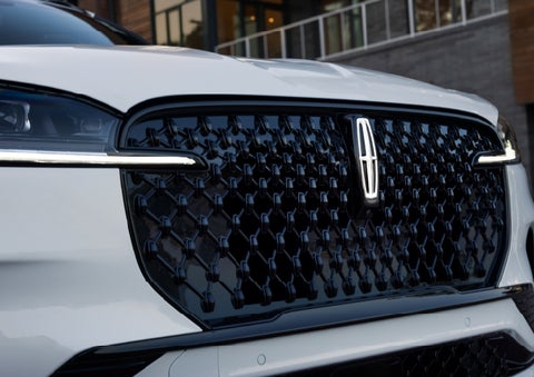 The front grille of a 2026 Lincoln Aviator® SUV is shown. | Vista Lincoln Woodland Hills in Woodland Hills CA